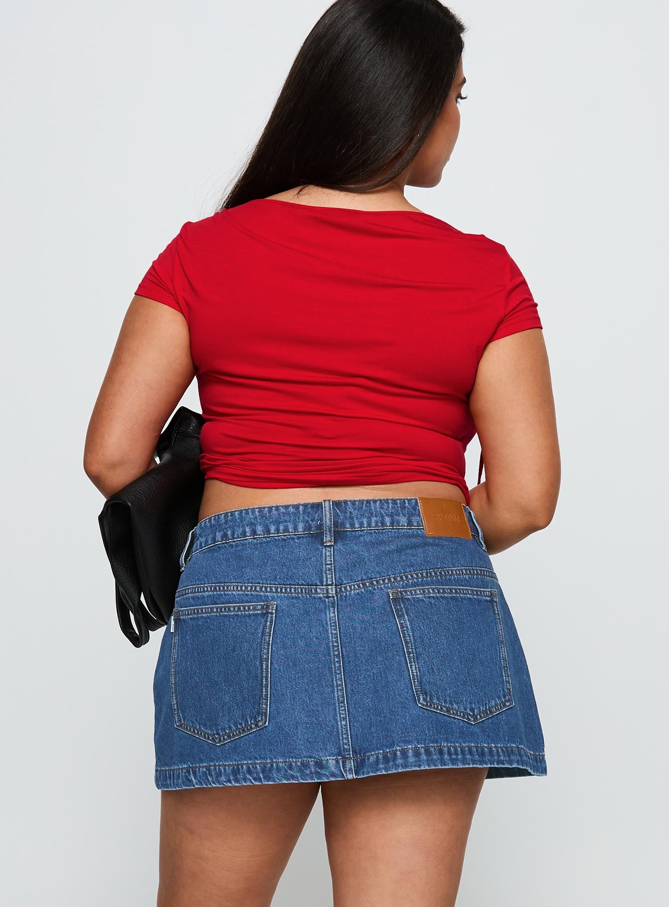 Nicolina Low Rise Denim Mini Skirt Light Wash Curve - Image 4