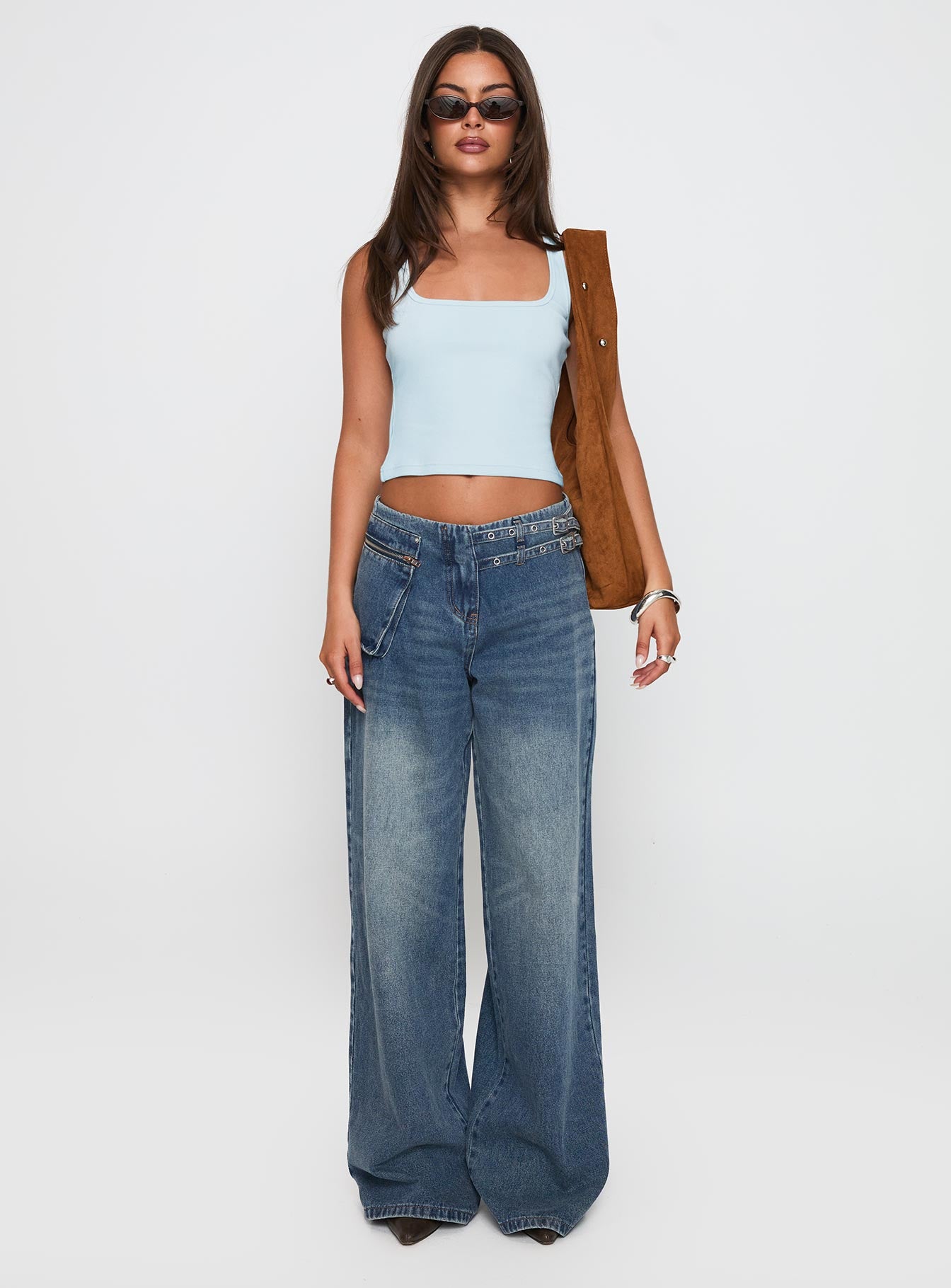 Paltrow Mid Rise Wide Leg Cargo Jeans Mid Blue Wash Petite - Image 7