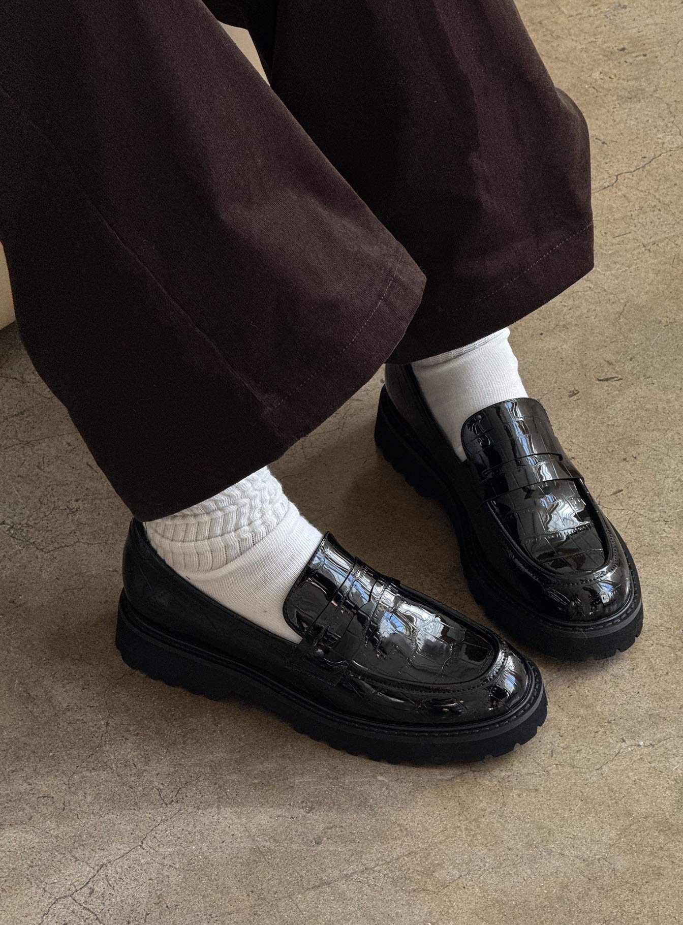 Face The Wind Faux Leather Loafers Black - Image 6