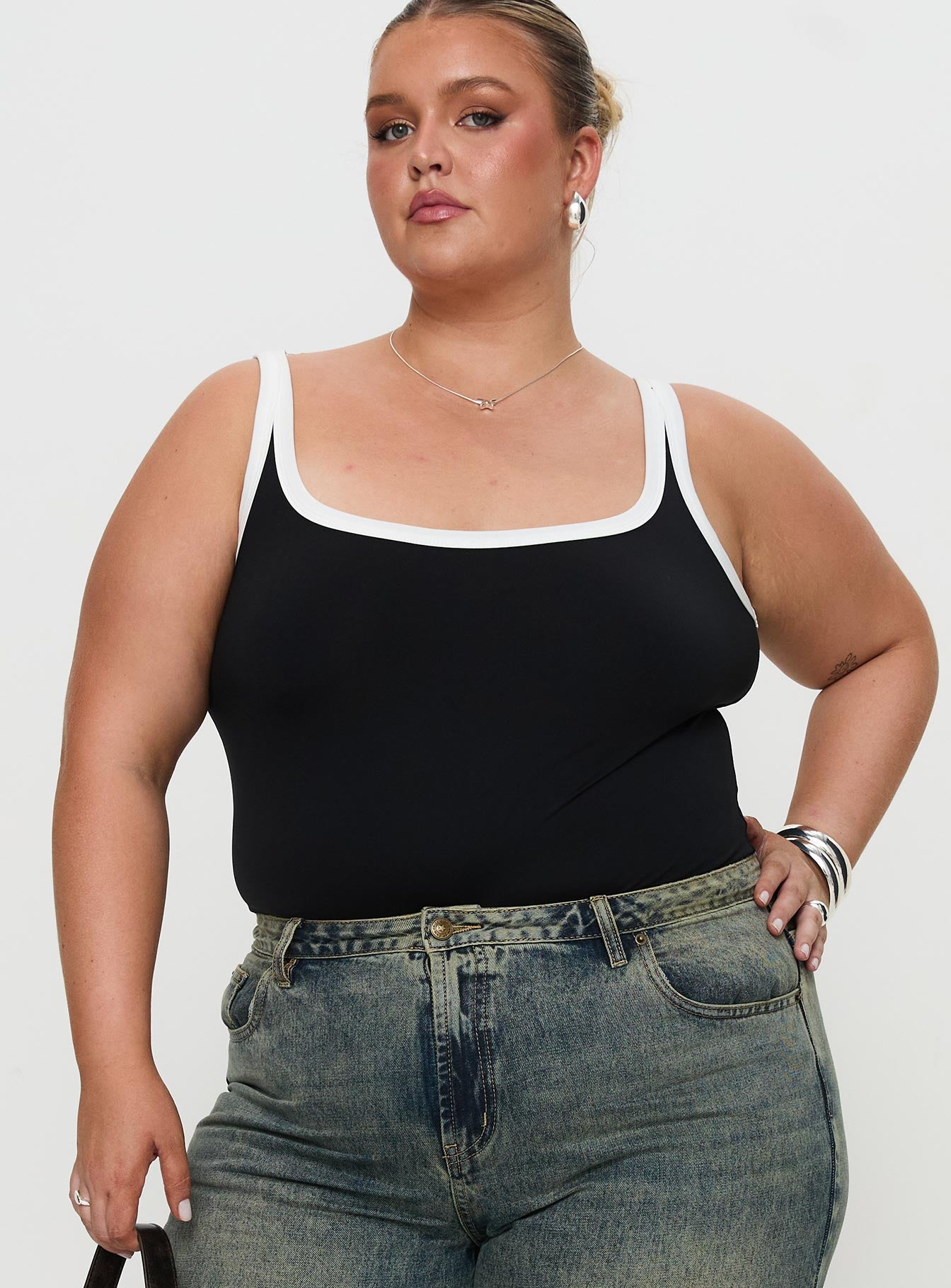 Alternative view of Astrea Bodysuit Black / White Curve