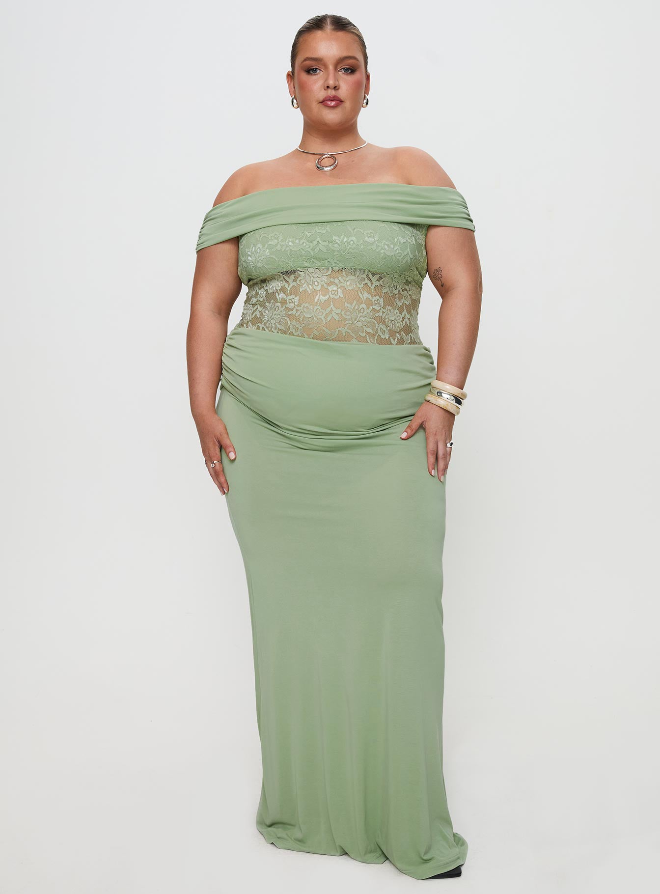 Alternative view of Gwendolen Off The Shoulder Maxi Dress Green Curve