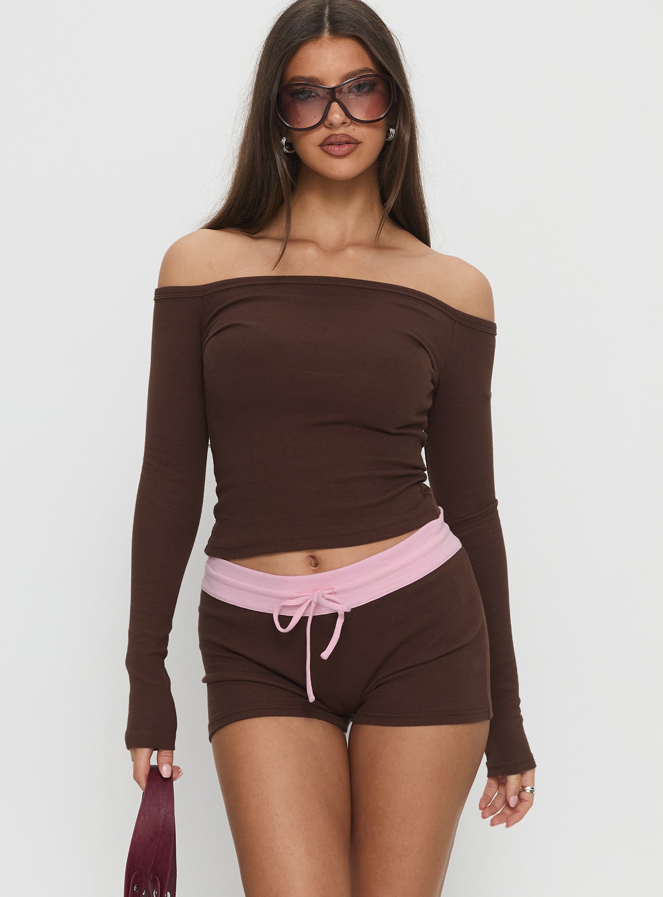 Alternative view of Baseline Rib Micro Shorts Brown / Pink