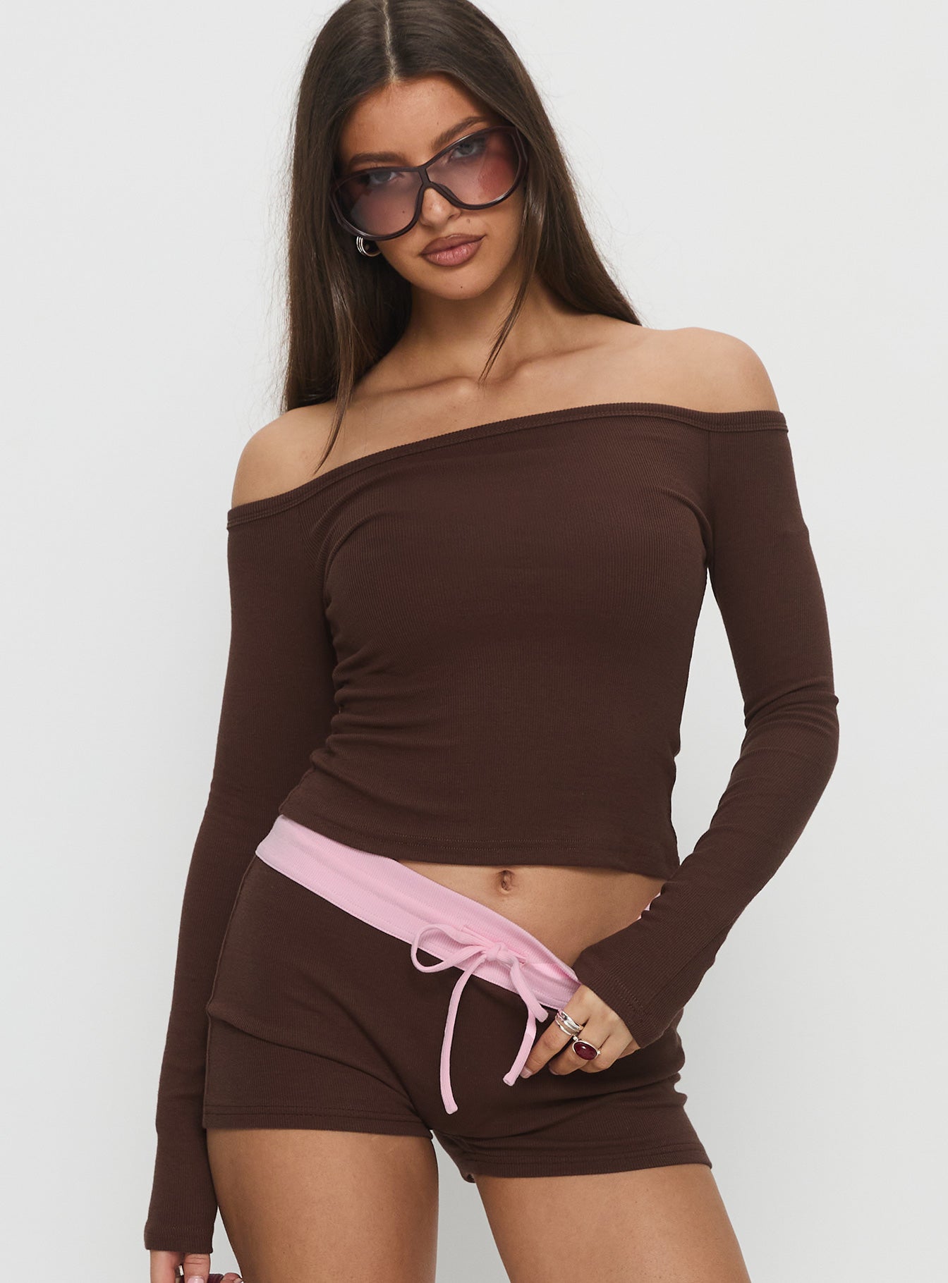 Alternative view of Baseline Off Shoulder Top Brown