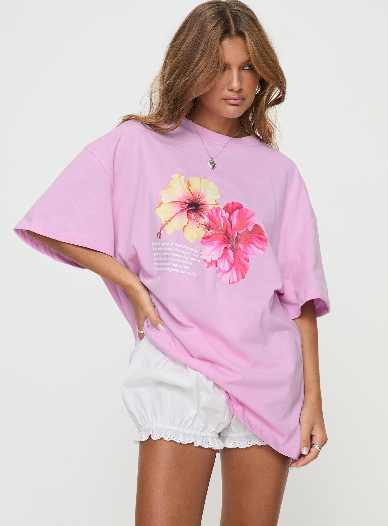 Alternative view of Hibiscus Haven Oversized Tee Pink
