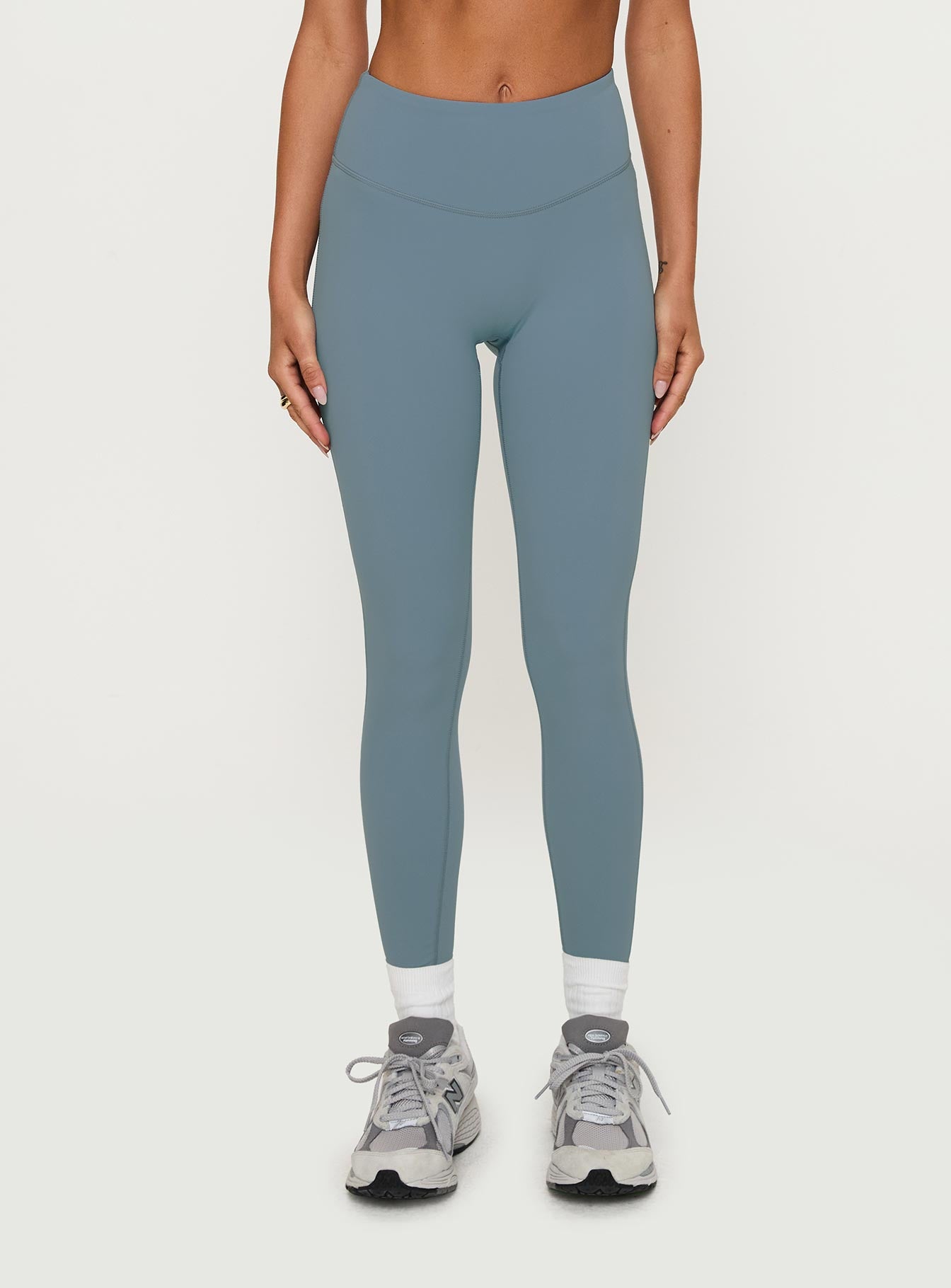 Alternative view of Dellah Ruched Back Leggings Blue