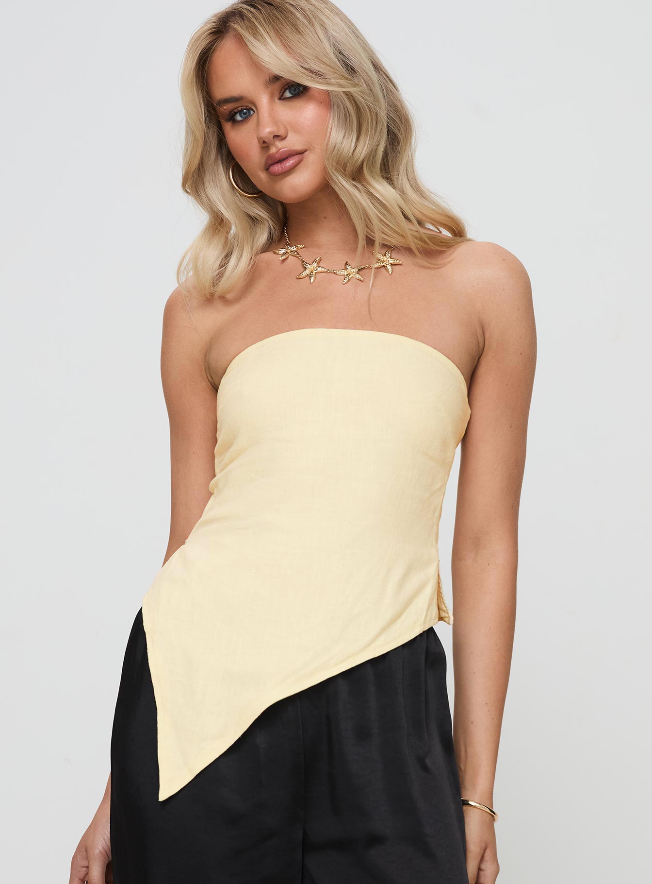 Alternative view of Birdie Asymmetric Linen Blend Top Lemon