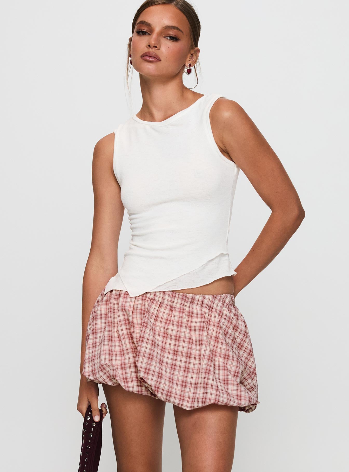 Alternative view of Cydnee Bubble Hem Mini Skort Red Multi