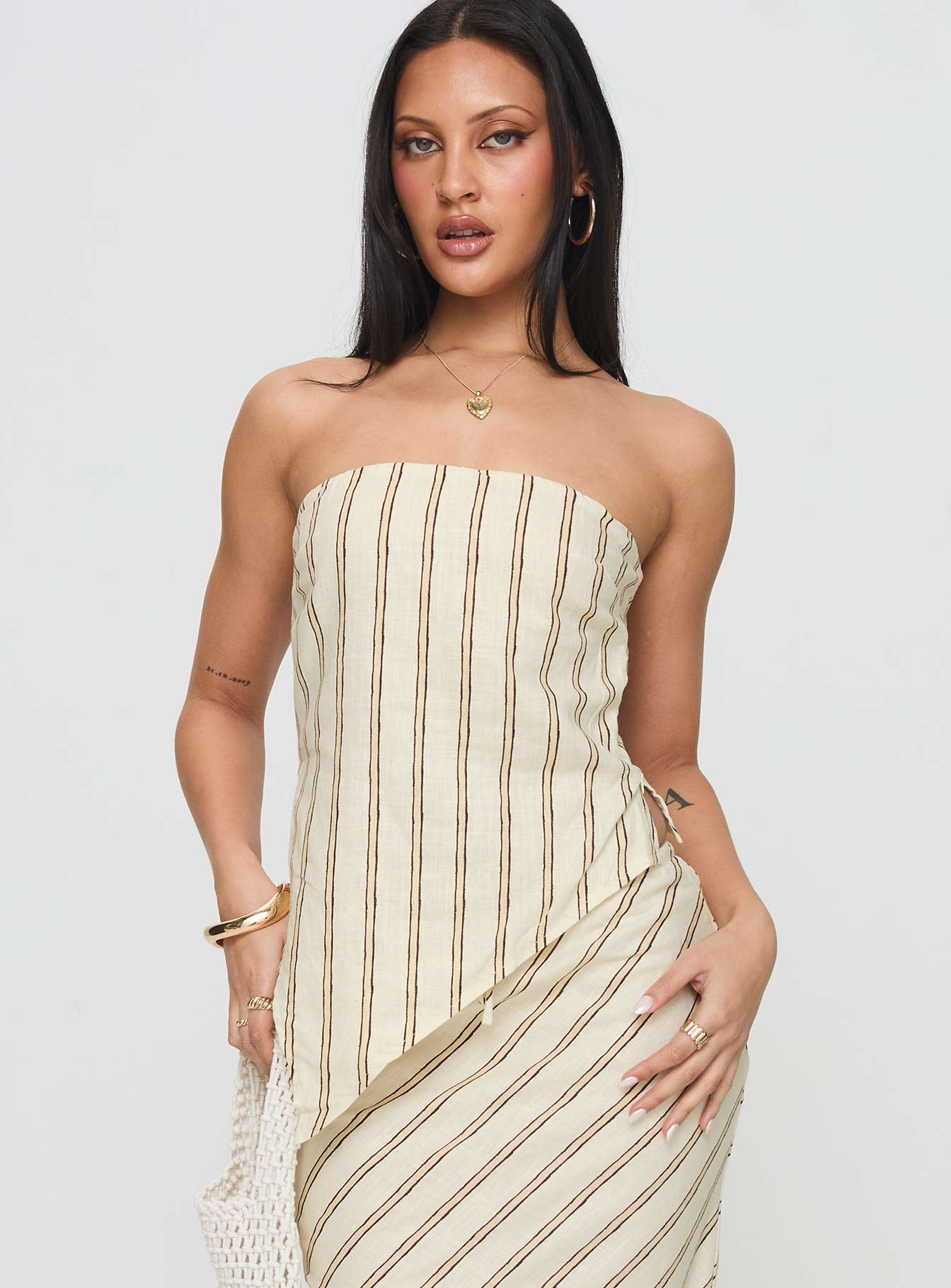 Alternative view of Birdie Asymmetric Linen Blend Top Cream