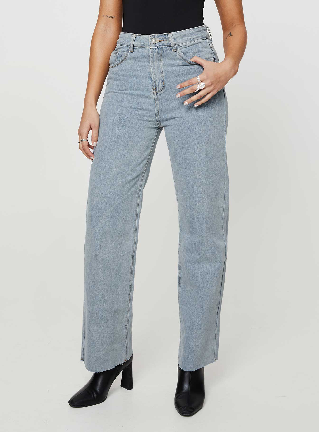 Alternative view of Kalinda High Rise Straight Leg Jeans Blue