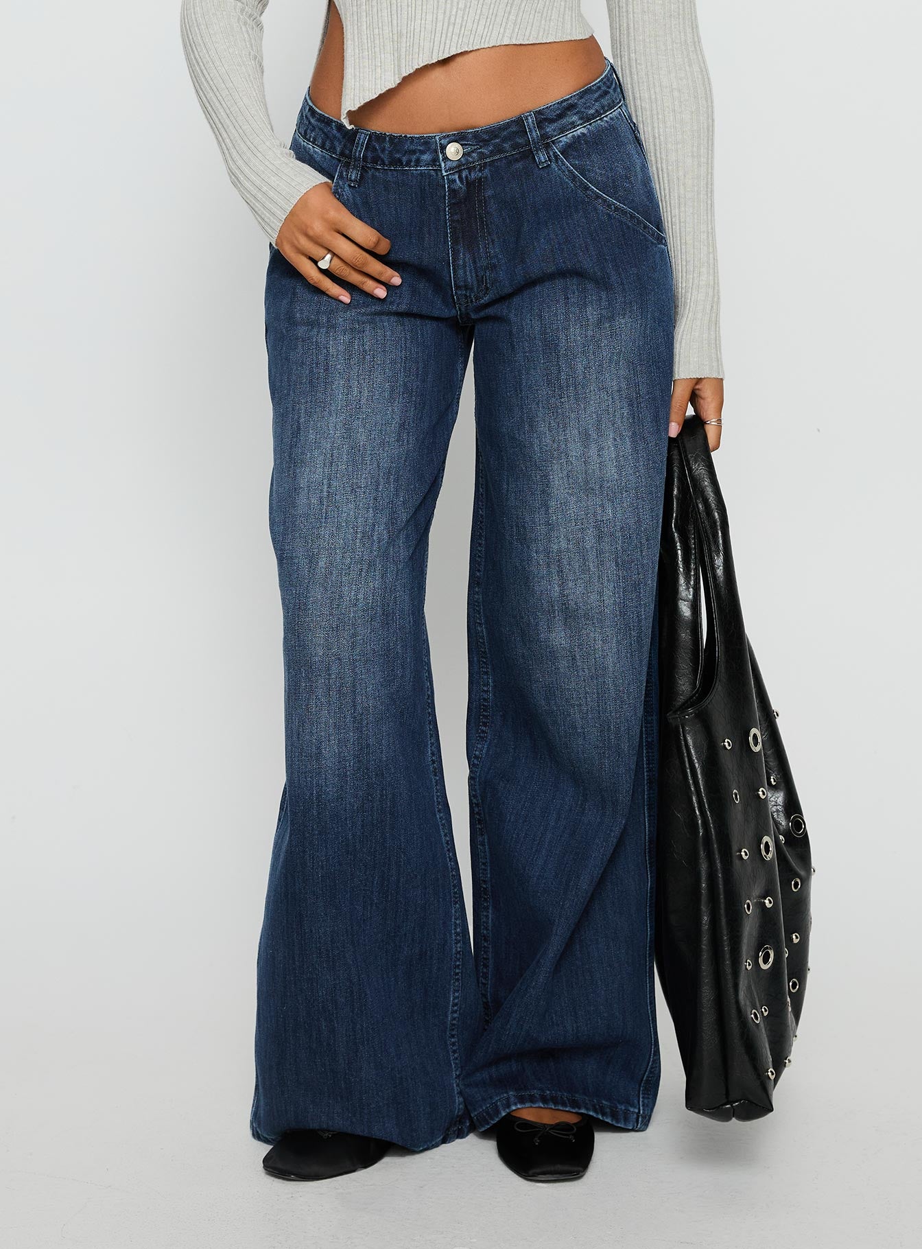 Alternative view of Downtowner Low Rise Cargo Jeans Mid Blue Wash