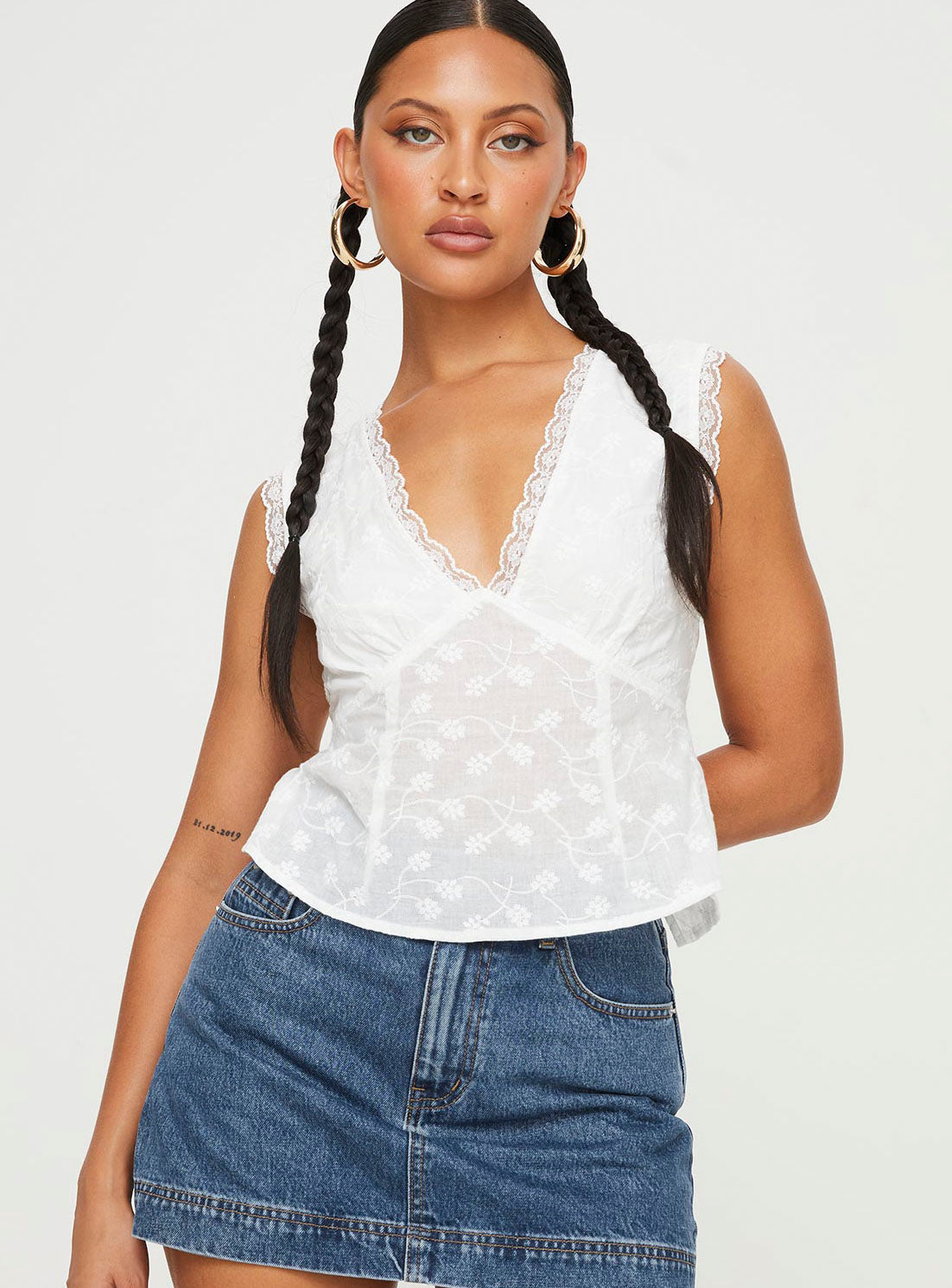 Alternative view of Gimmie Top White