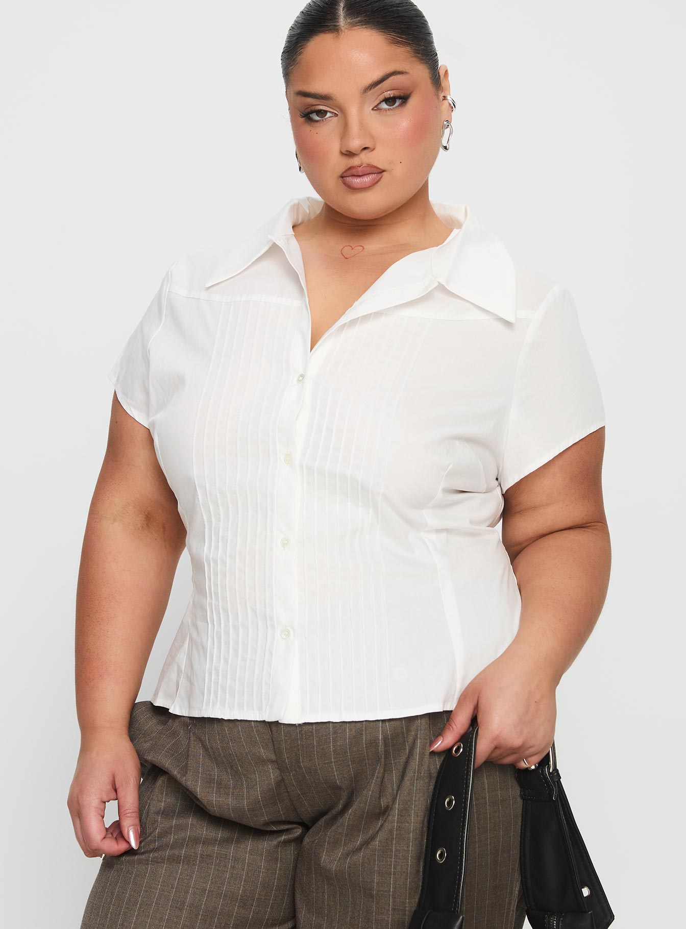 Alternative view of Akiyo Button Up Blouse Top White Curve