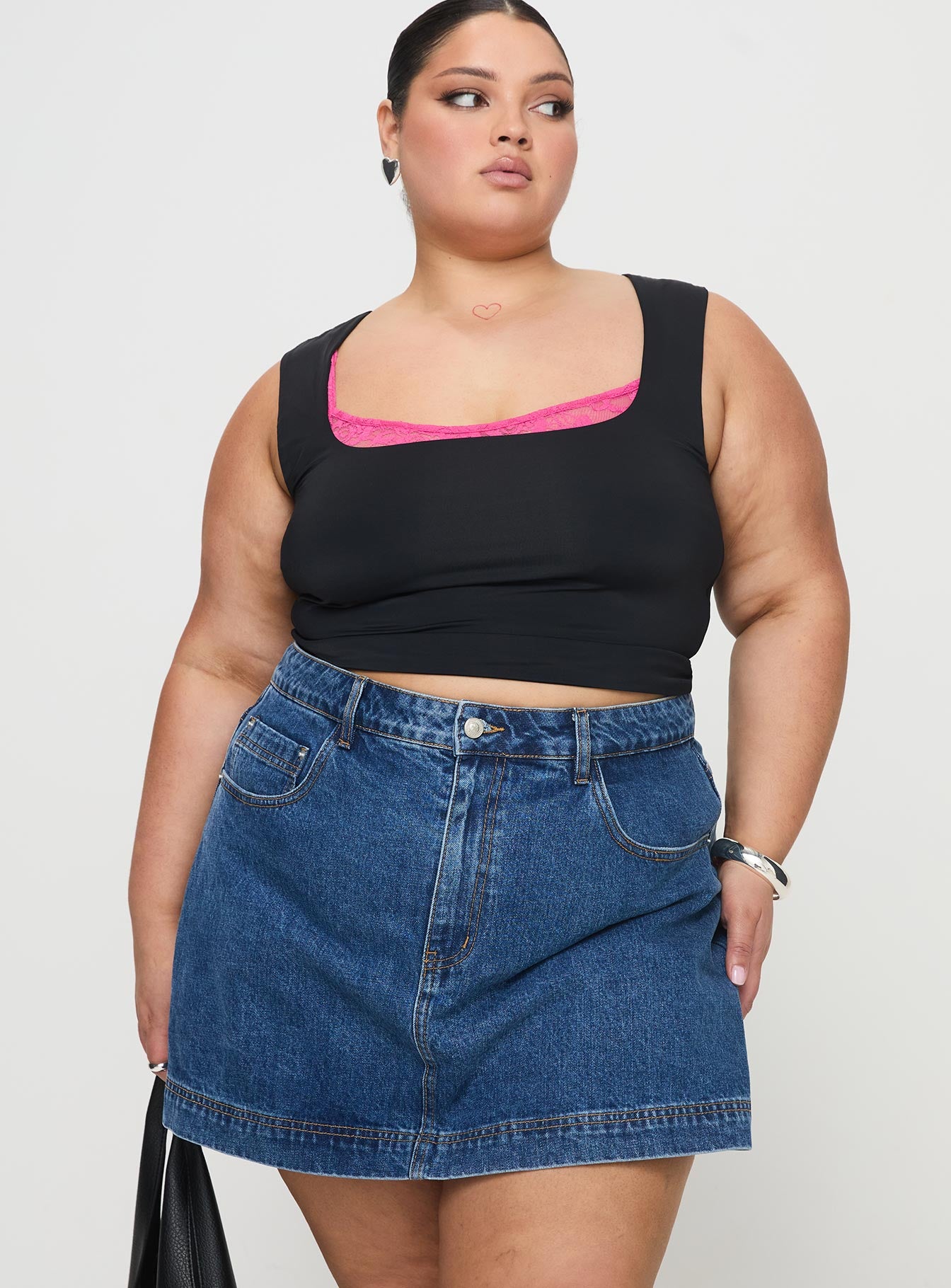Gazelle Denim Skort Mid Wash Curve - Image 2