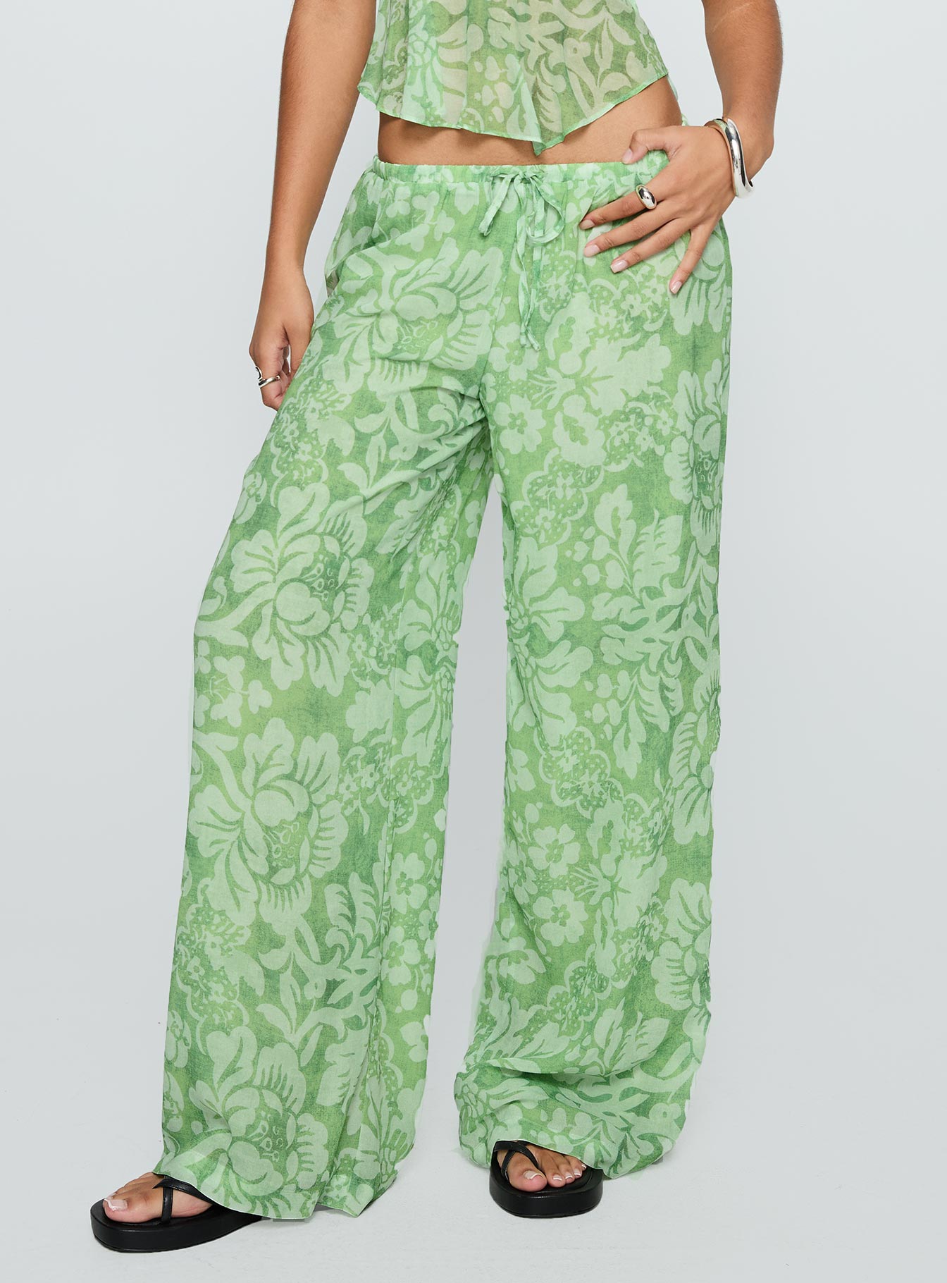 Alternative view of Finesse Pants Green Floral