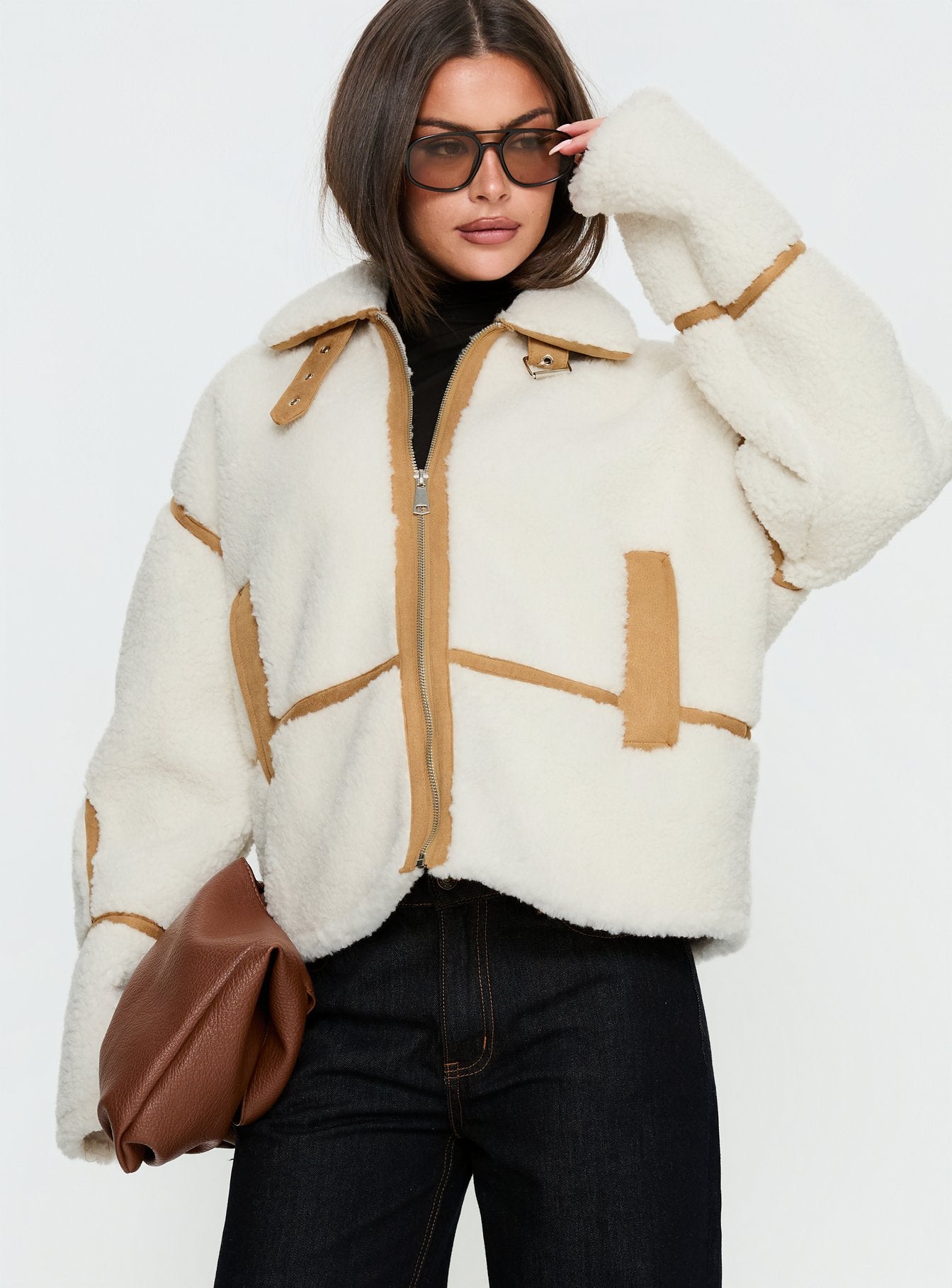 Alternative view of Briane Contrast Teddy Jacket White