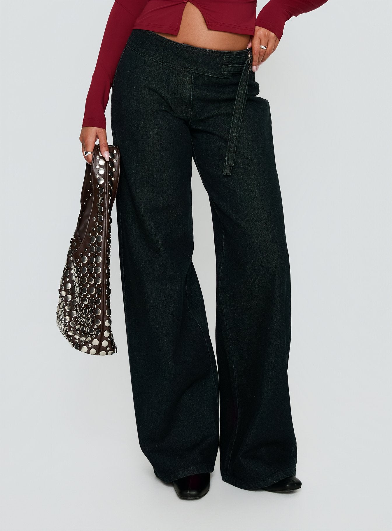Alternative view of Boxie Mid Rise Wide Leg Jeans Washed Black