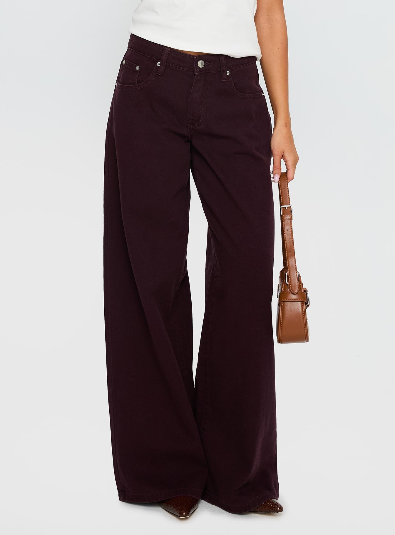 Alternative view of Big News Mid Rise Wide Leg Jeans Currant