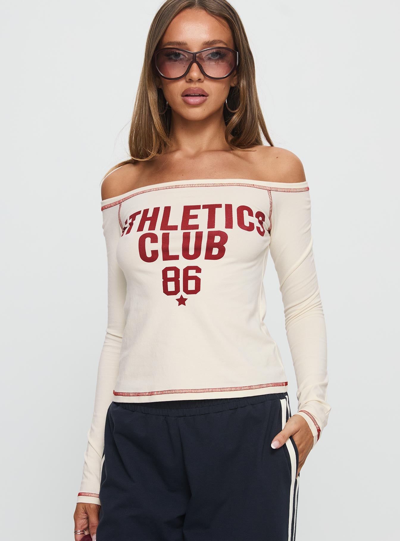 Alternative view of Athletics Club Long Sleeve Graphic Top Cream / Red