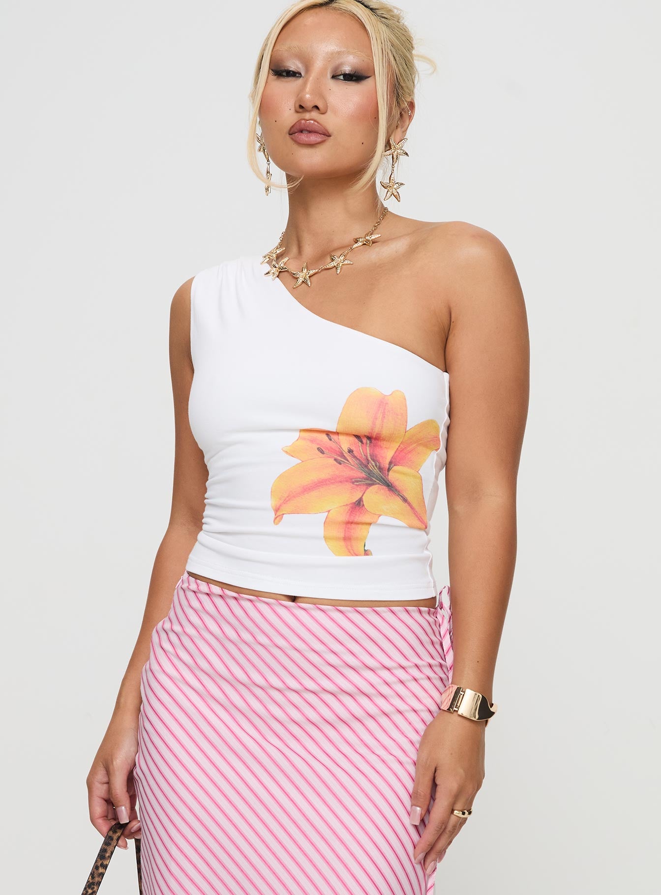 Alternative view of Huxlee One Shoulder Top White Floral