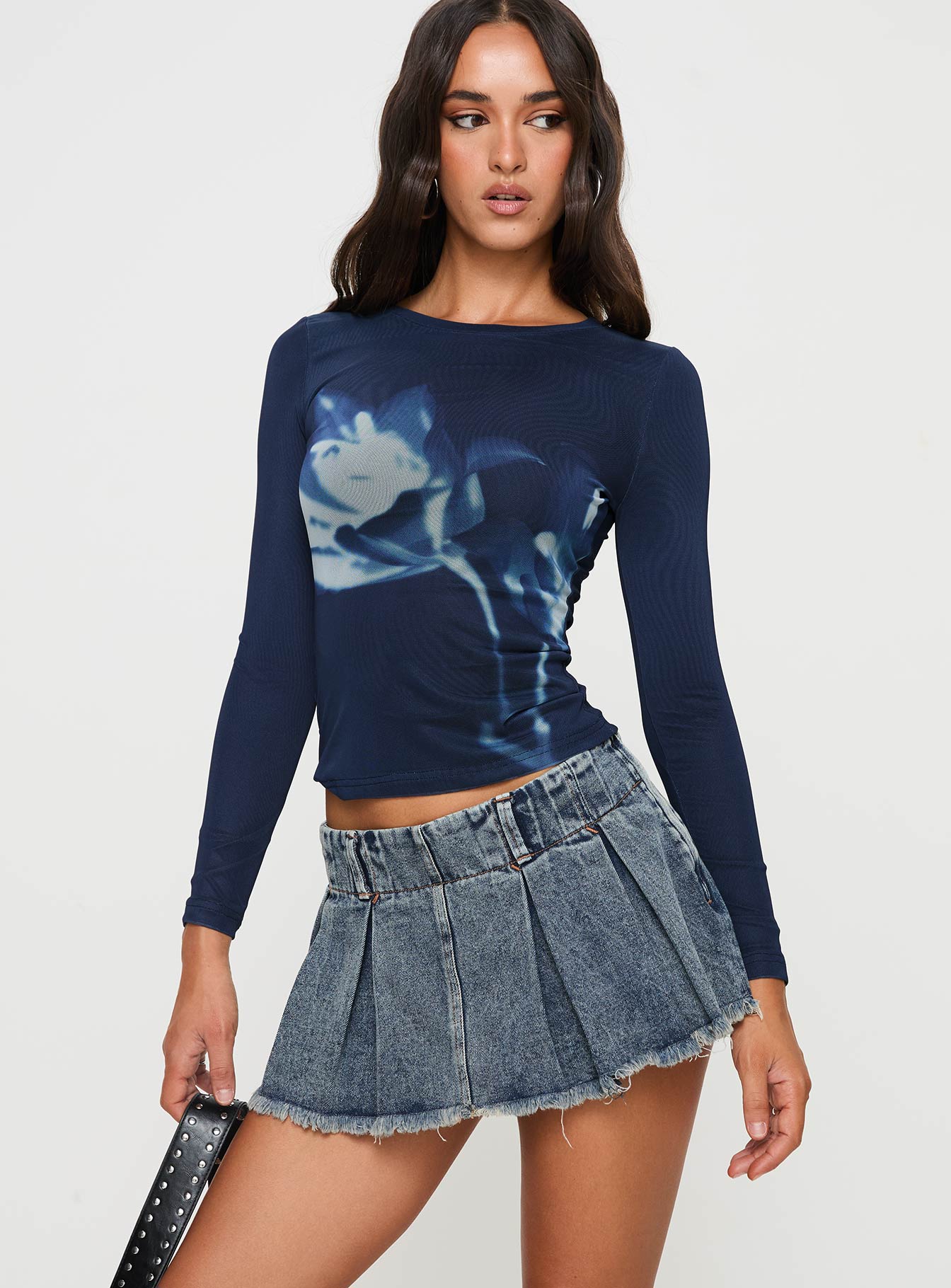 Alternative view of Allure 90's Mini Skort Faded Denim
