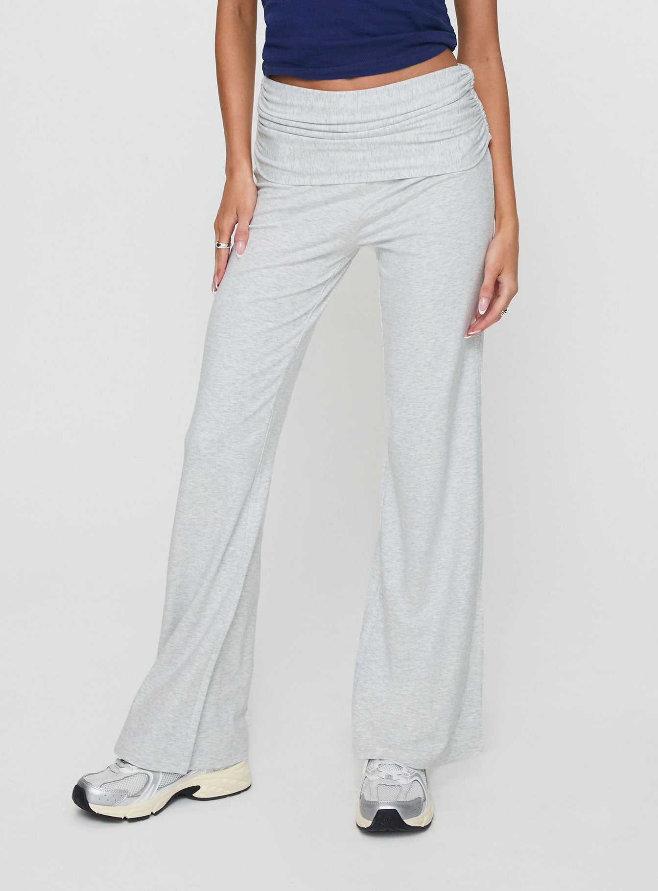 Alternative view of Aire Ruched Pants Grey