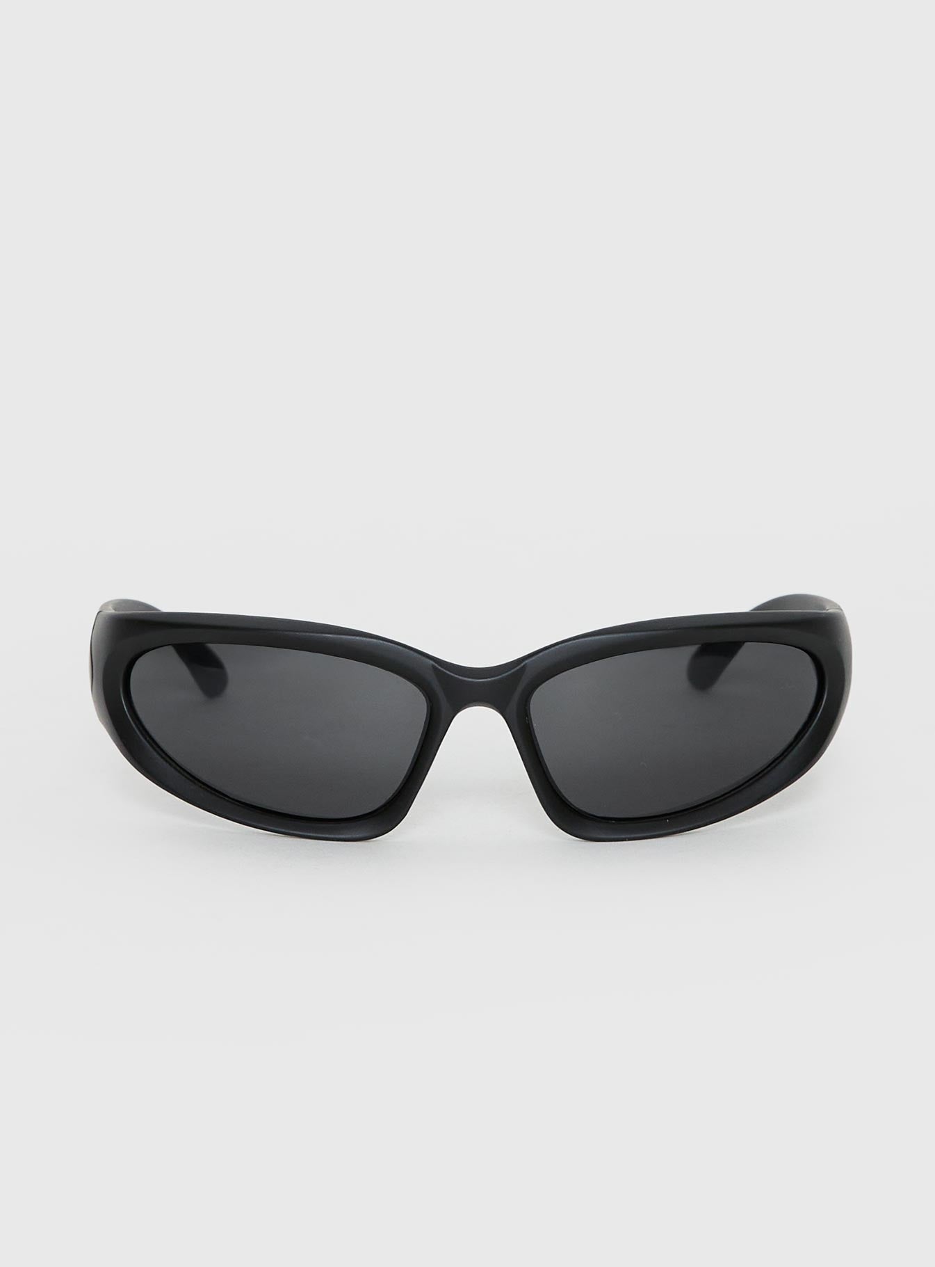Alternative view of Huxlee Curved Sunglasses Black