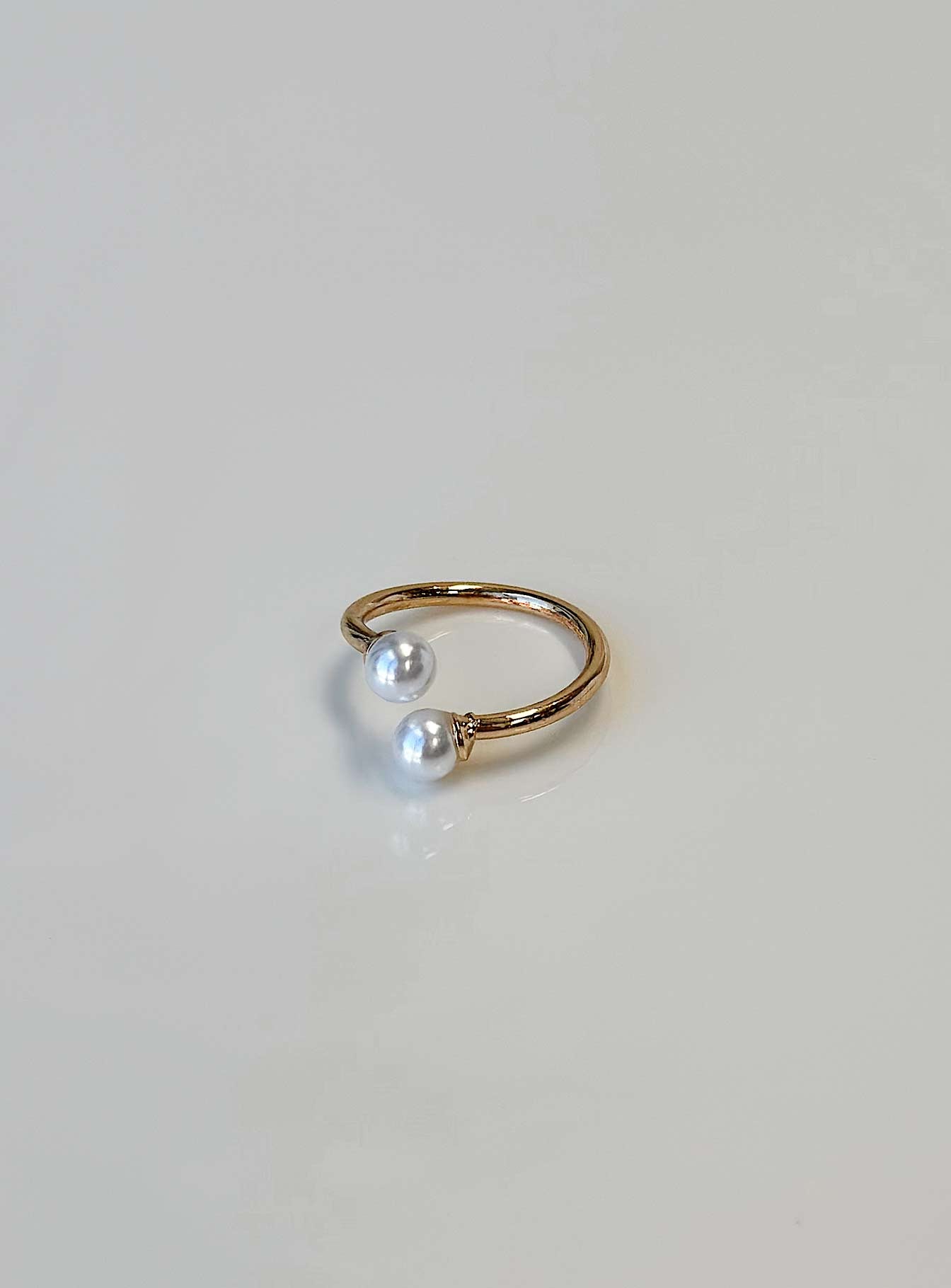 Alternative view of Giraldo Ring Gold