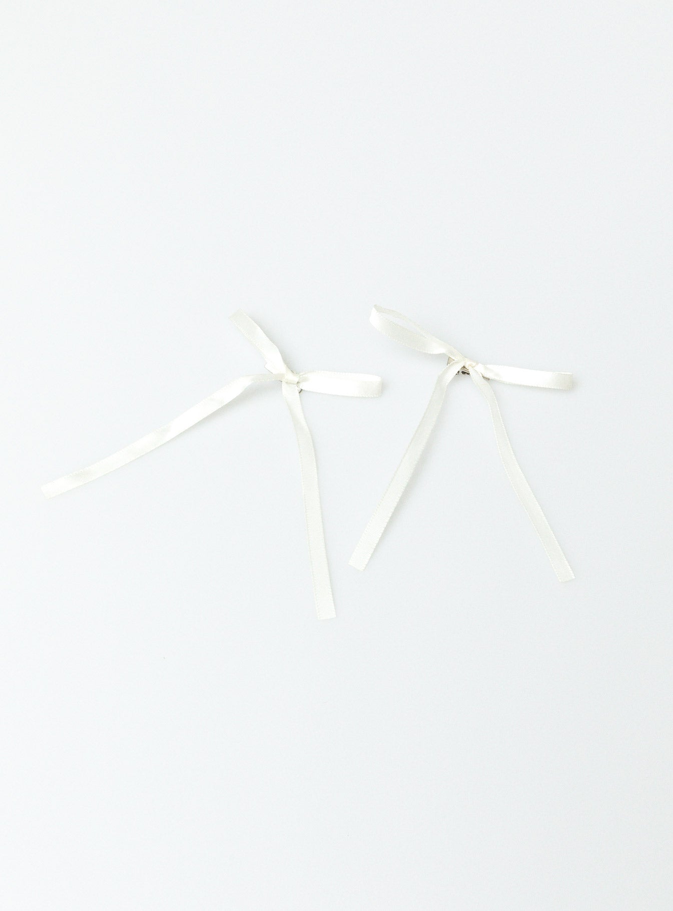 Alternative view of Dee Hair Bows White