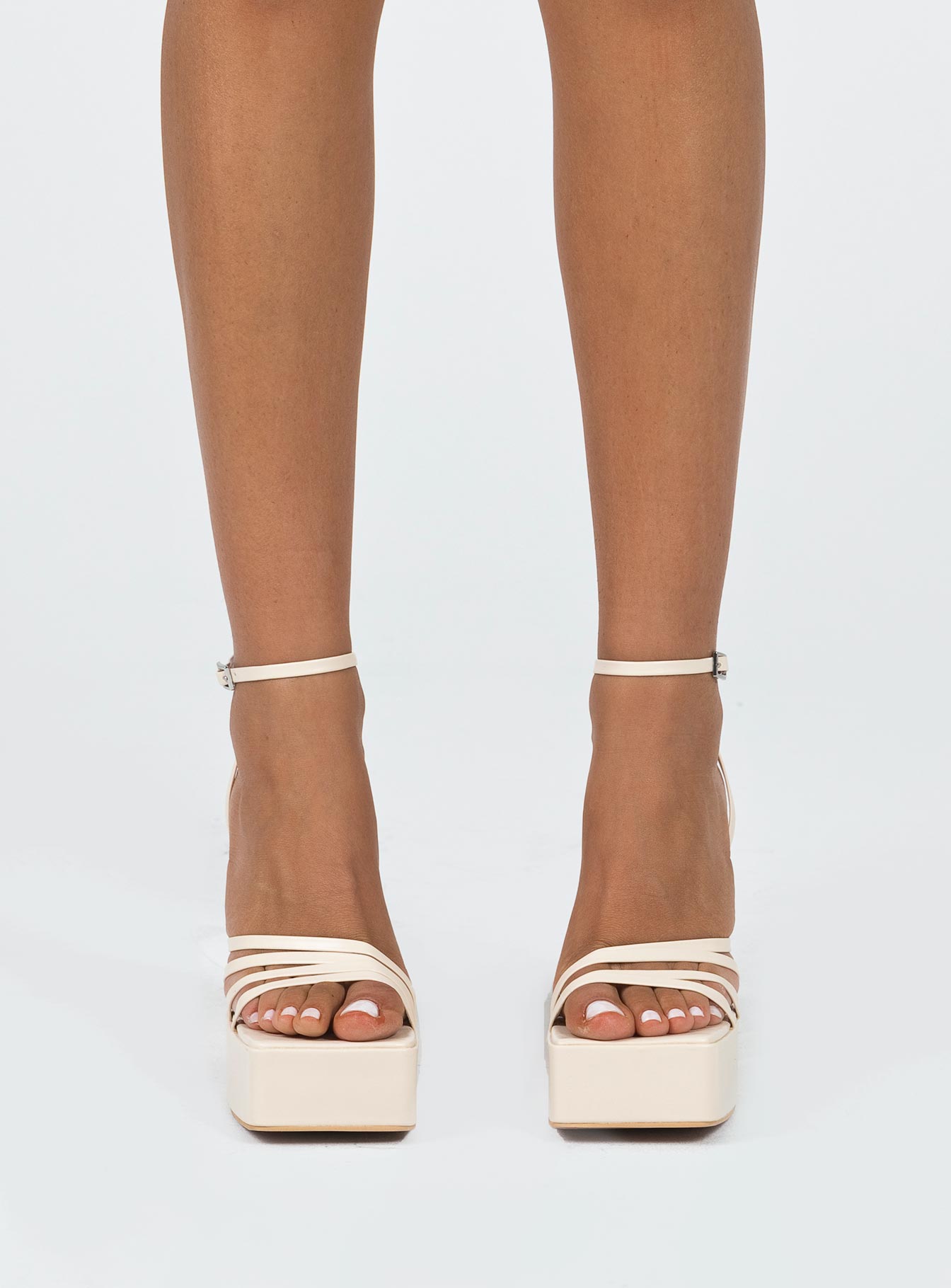 Alternative view of La Belle Heels Bone