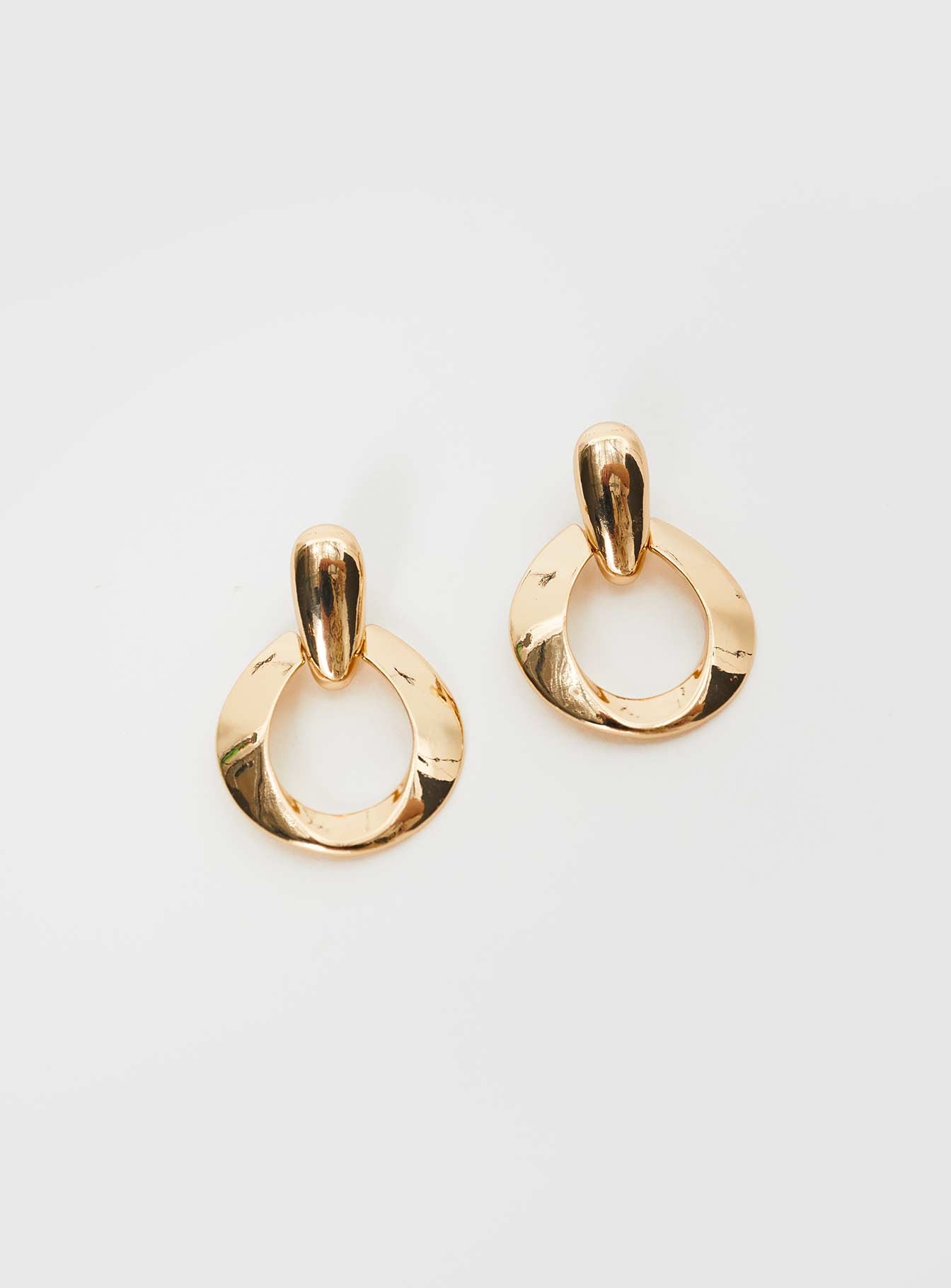Alternative view of Dallia Earrings Gold