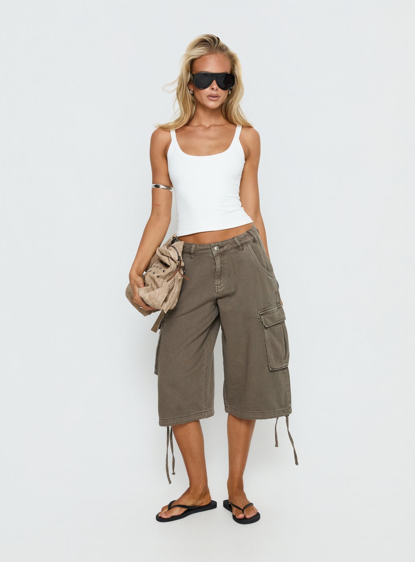 Hudsen Longline Cargo Shorts Khaki - Image 3