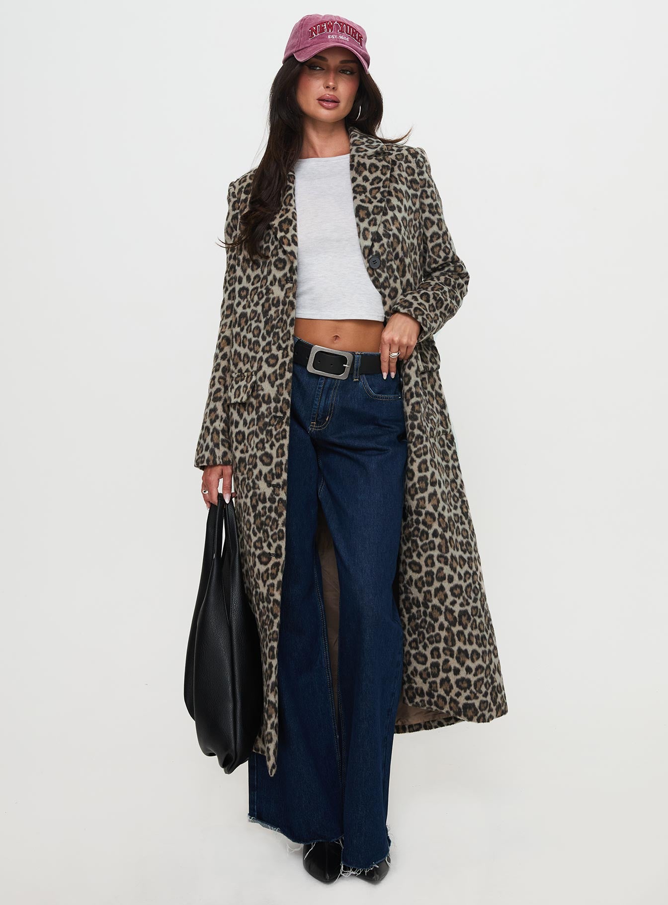 Alternative view of Cosmo Please Coat Leopard