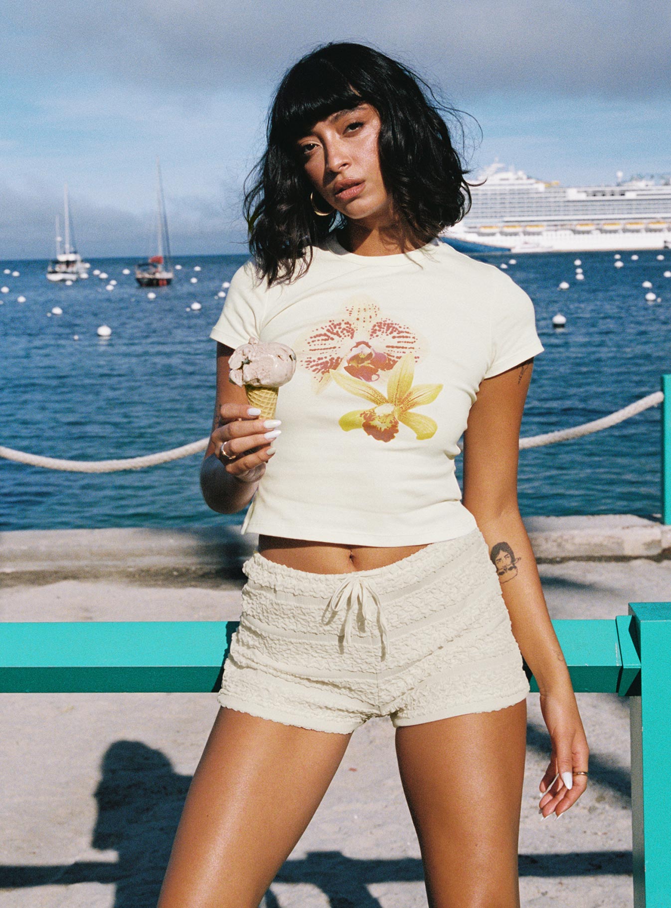Alternative view of Blooming Orchids Graphic Top Cream
