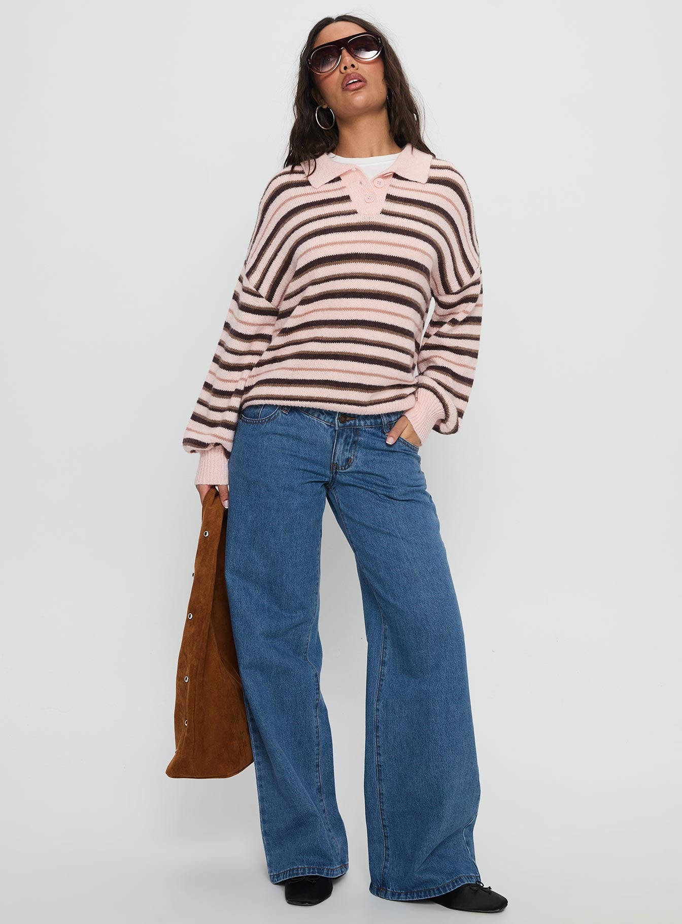 Highlands Low Rise Wide Leg Jeans Mid Blue Wash - Image 7