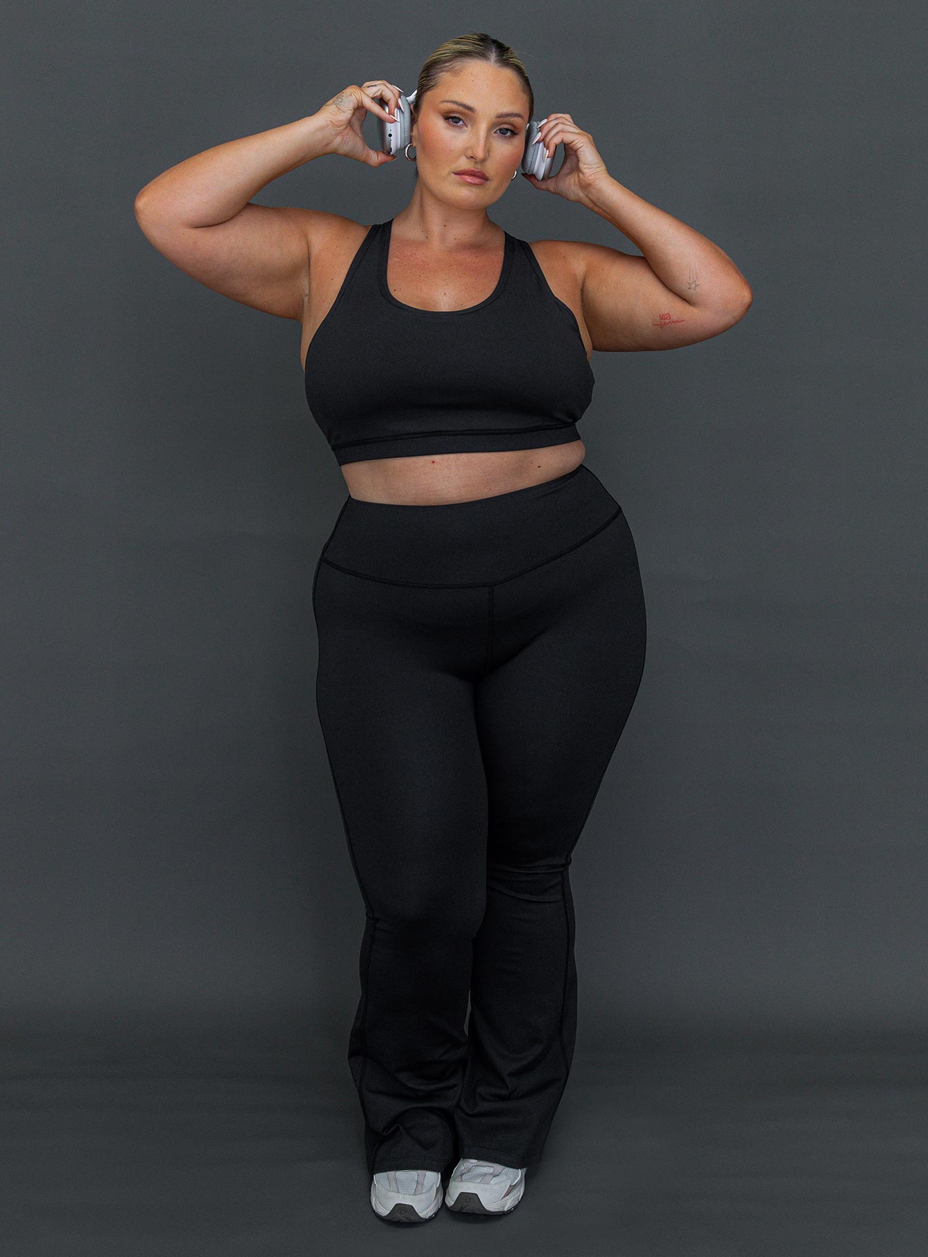 Alternative view of Integrity Activewear Yoga Pants Black Curve
