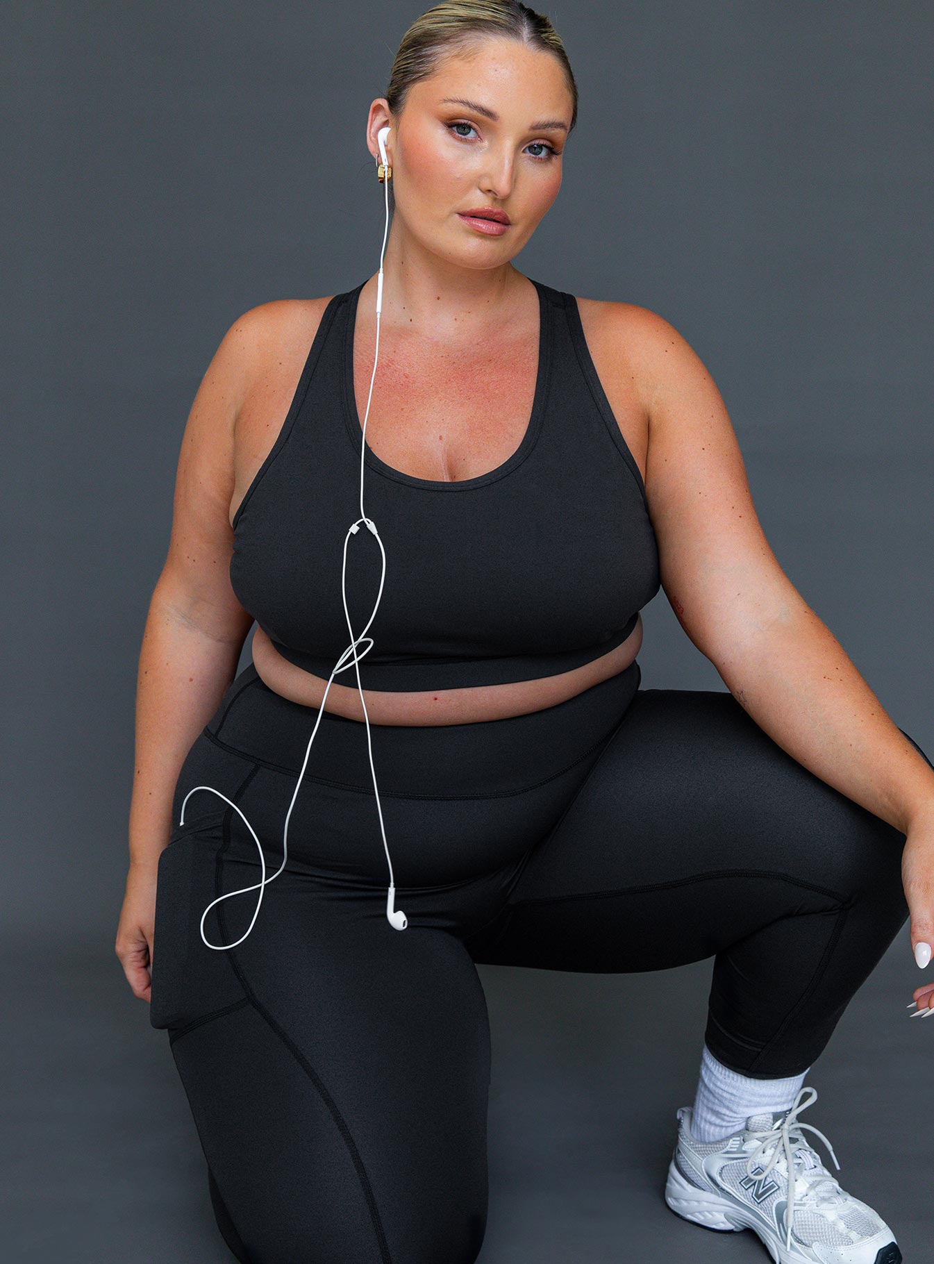 Alternative view of Energised Activewear Top Black Curve