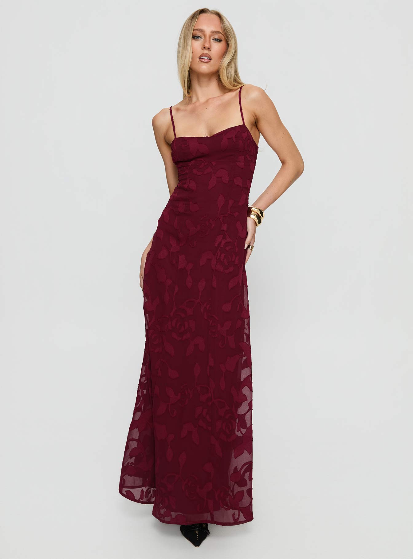 Leading Lady Sweetheart Maxi Dress Red Floral Burnout - Image 3