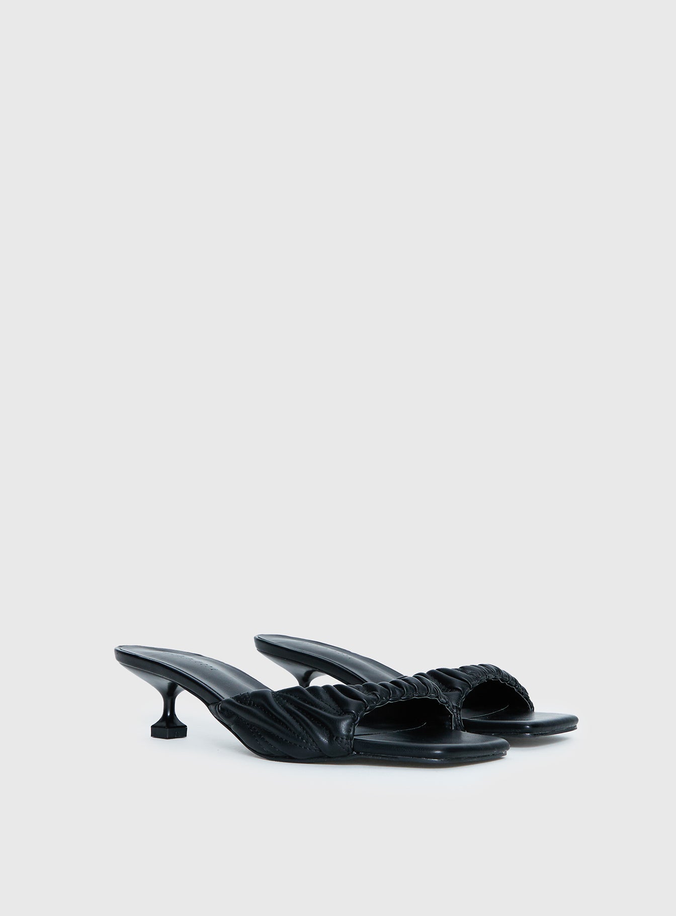 Alternative view of Billini Pilar Heels Black