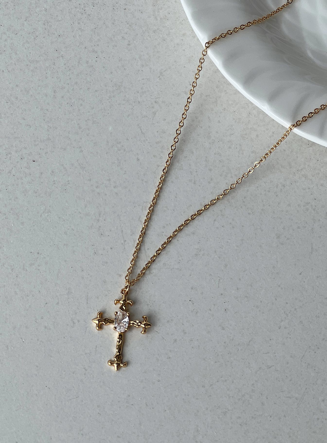 Alternative view of Brassie Necklace Gold