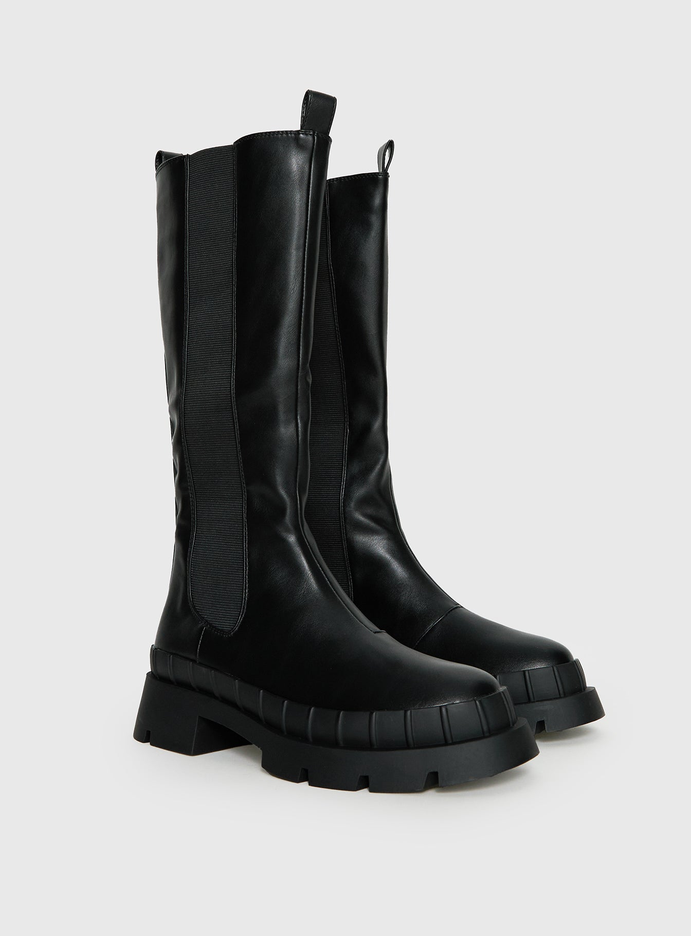 Alternative view of Douglas Boots Black