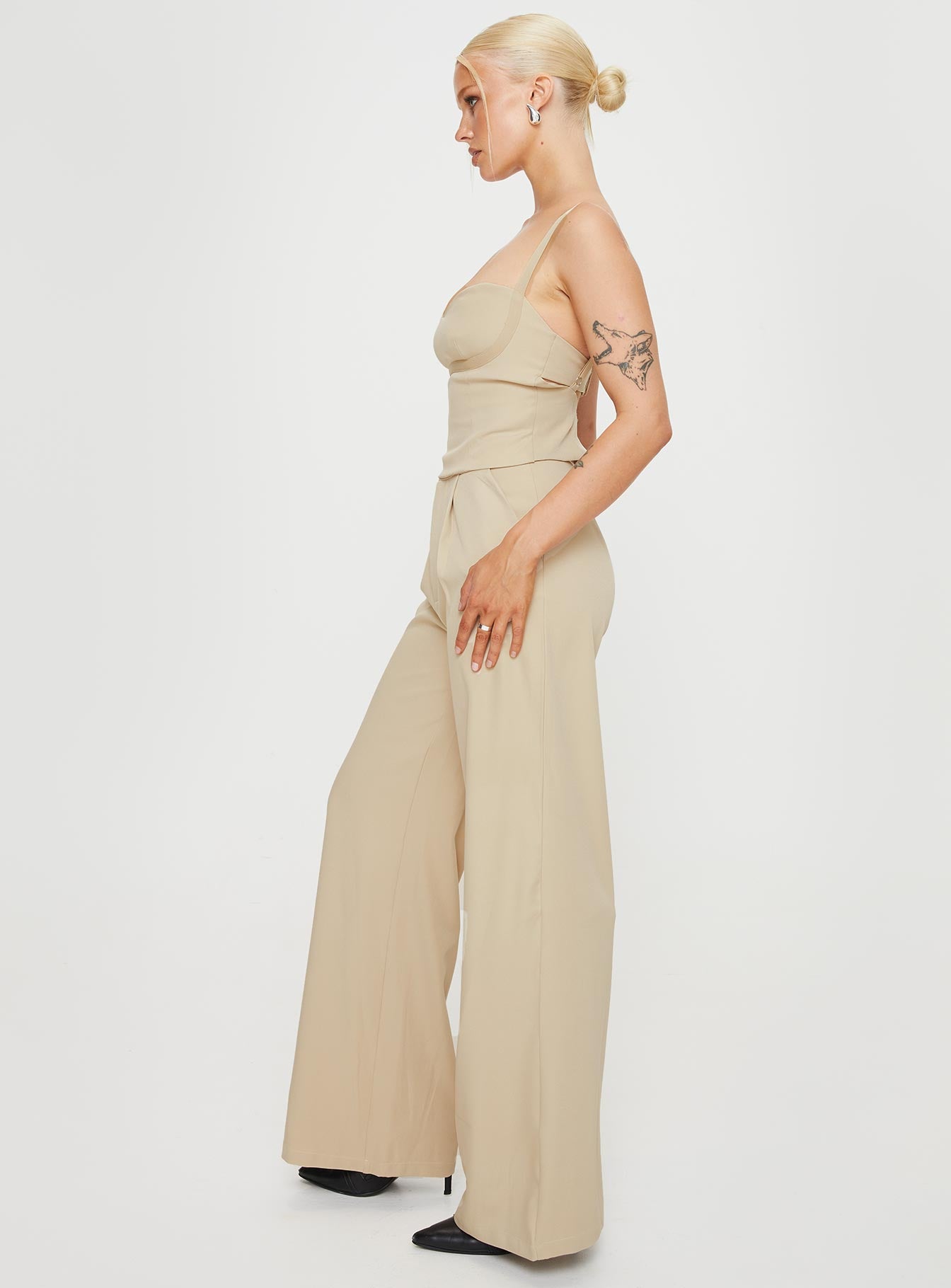 Briana Set Beige - Image 4