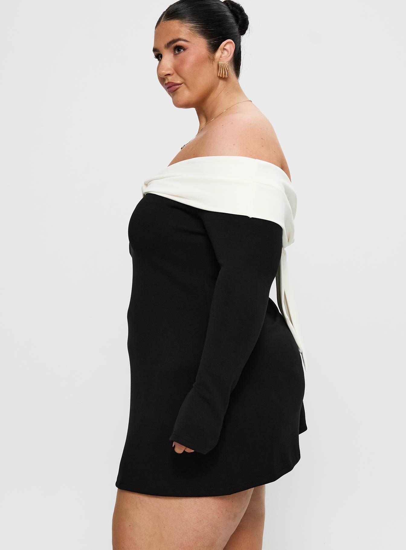 Distractions Off Shoulder Long Sleeve Mini Dress Multi Curve - Image 4