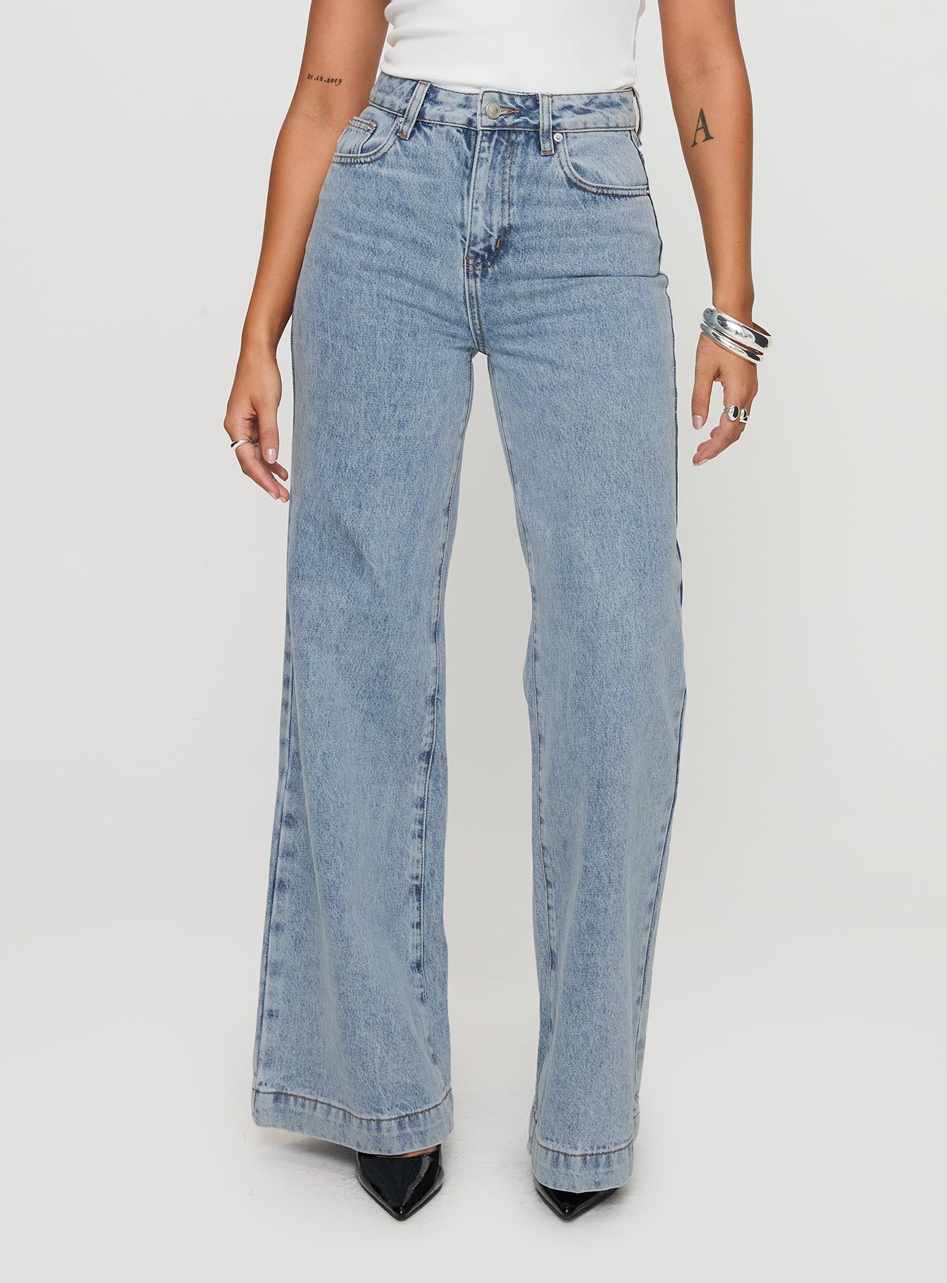 Alternative view of Goldie High Rise Wide Leg Jeans Light Wash