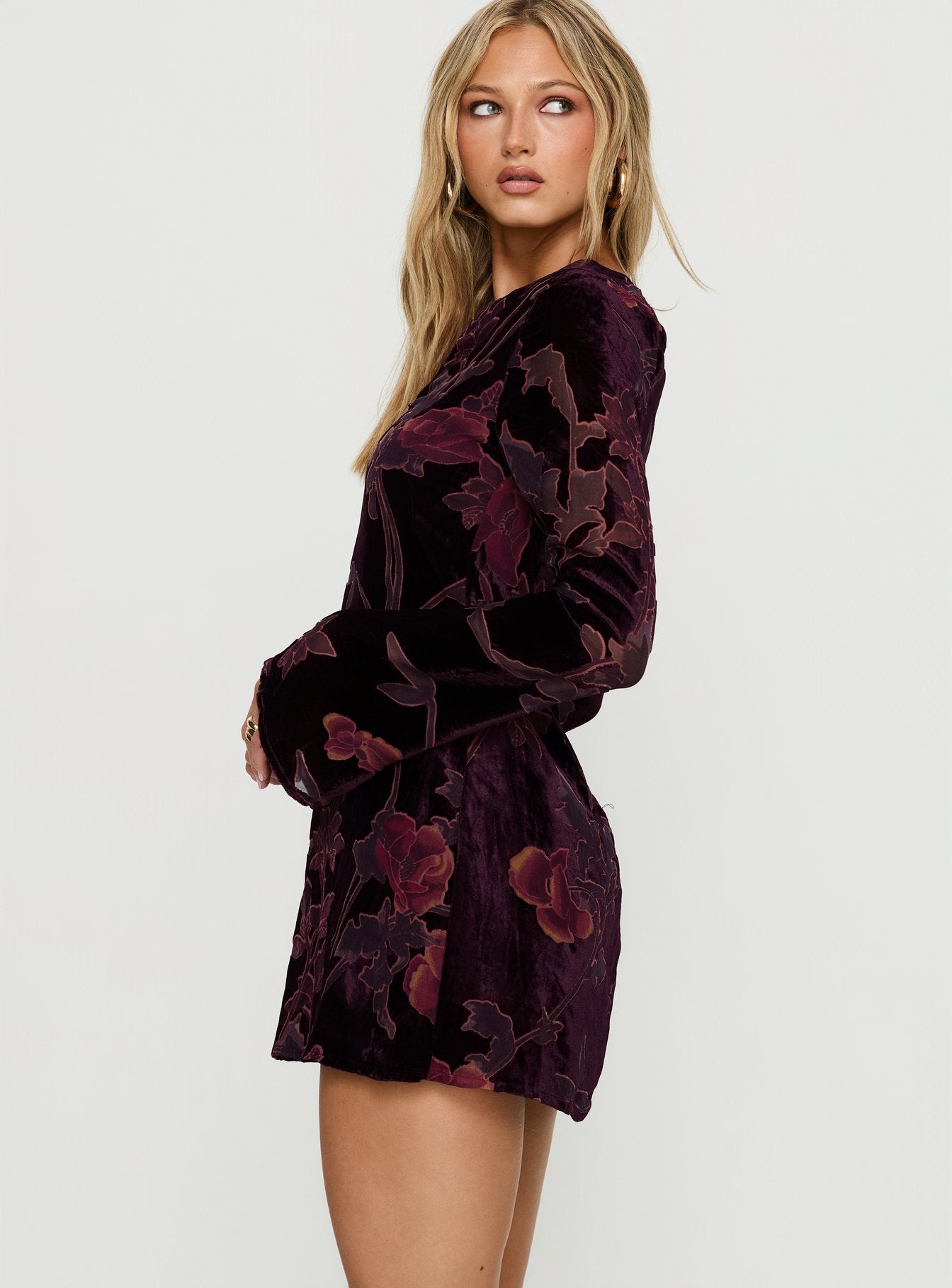 Alitra Long Sleeve Mini Dress Floral Devore Burgundy - Image 3