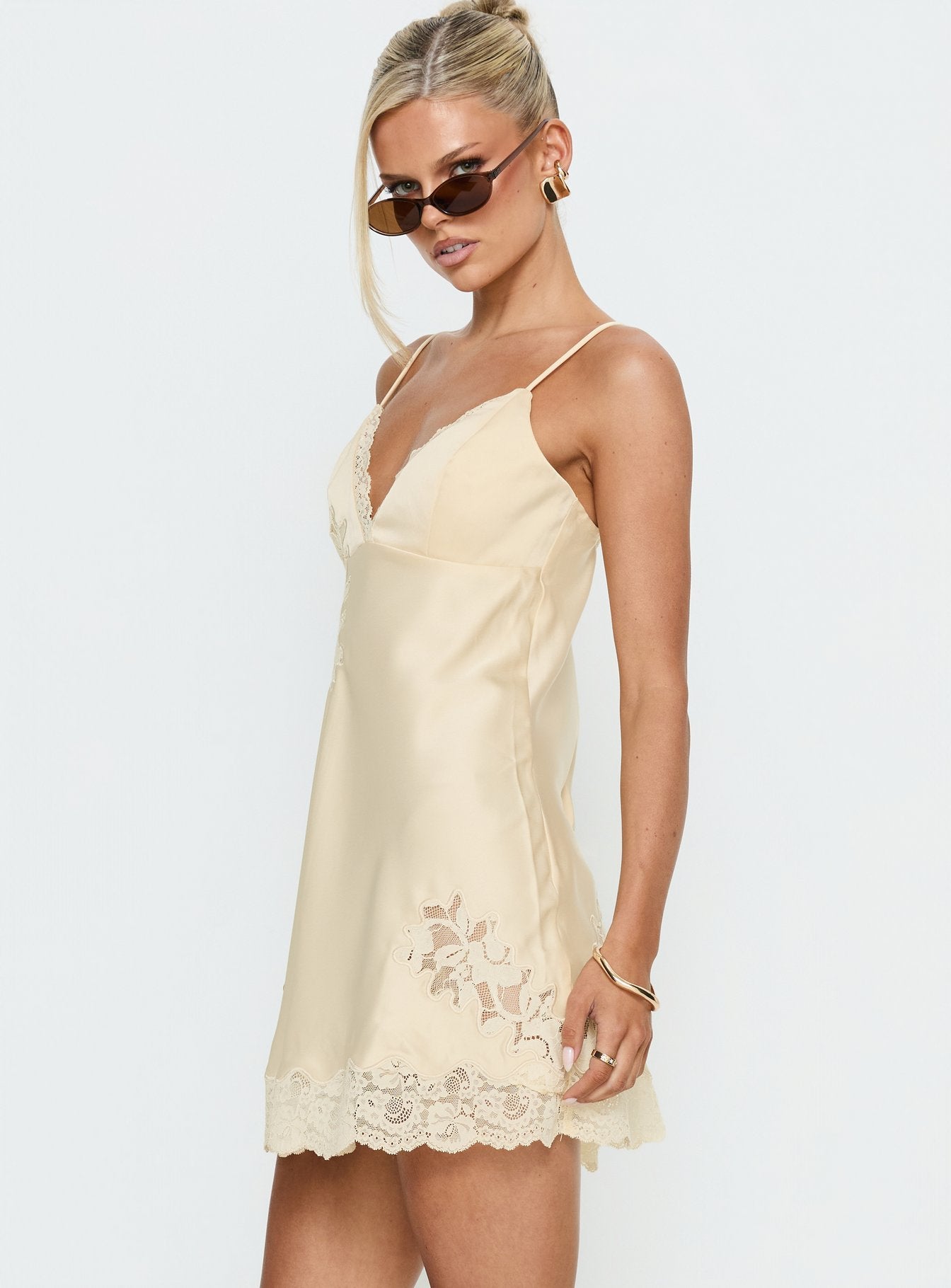 Aloura Spliced Lace Mini Dress Butter - Image 4