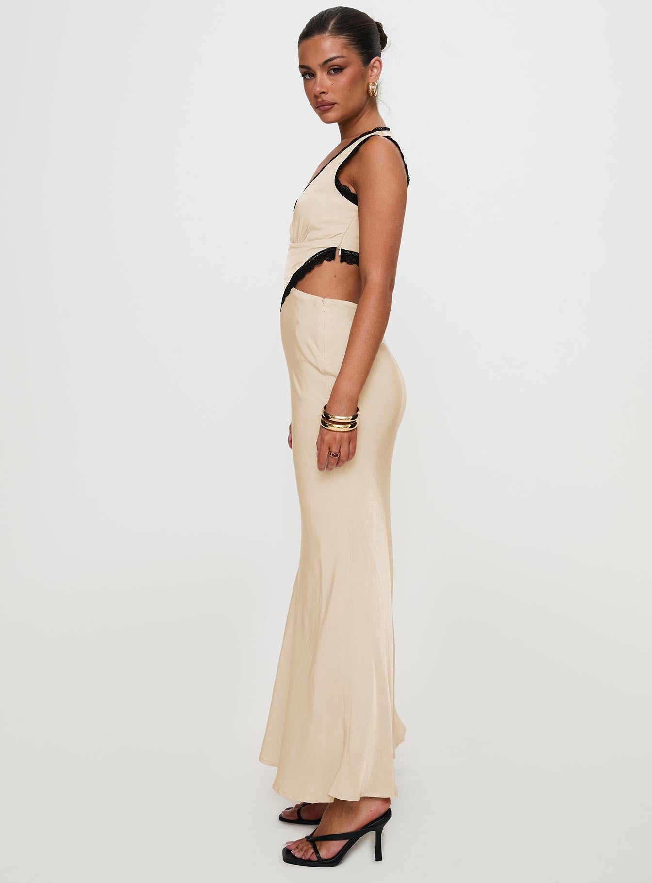 Keila Lace Trim Maxi Dress Cream / Black - Image 9