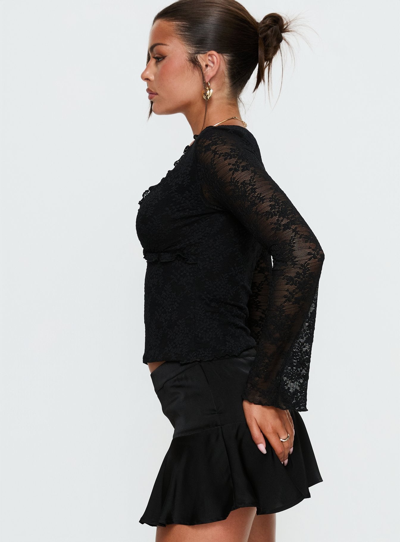 Azira Long Sleeve Frill Detail Top Black - Image 3