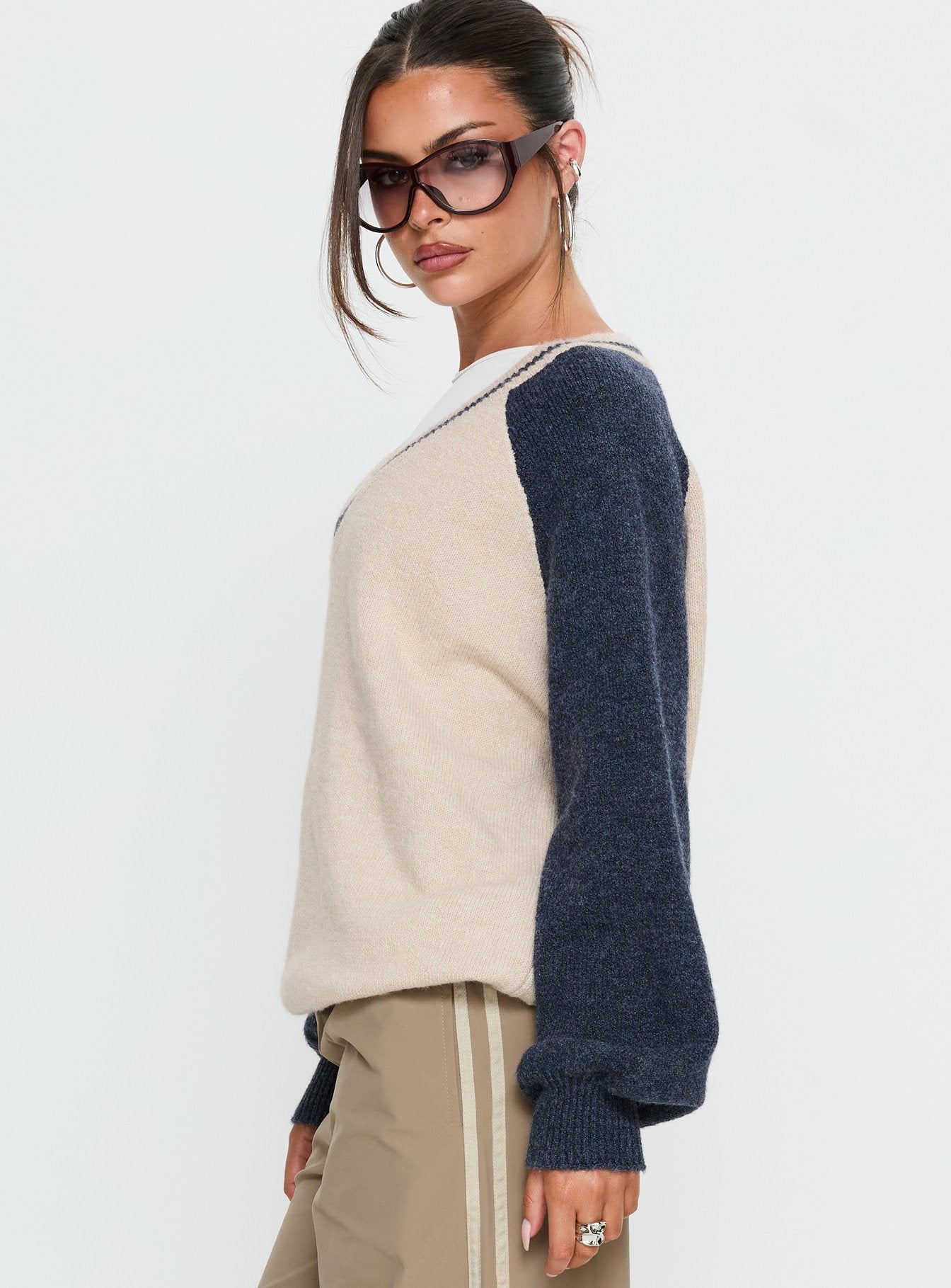 Adana V Neck Graphic Knit Sweater Multi - Image 3