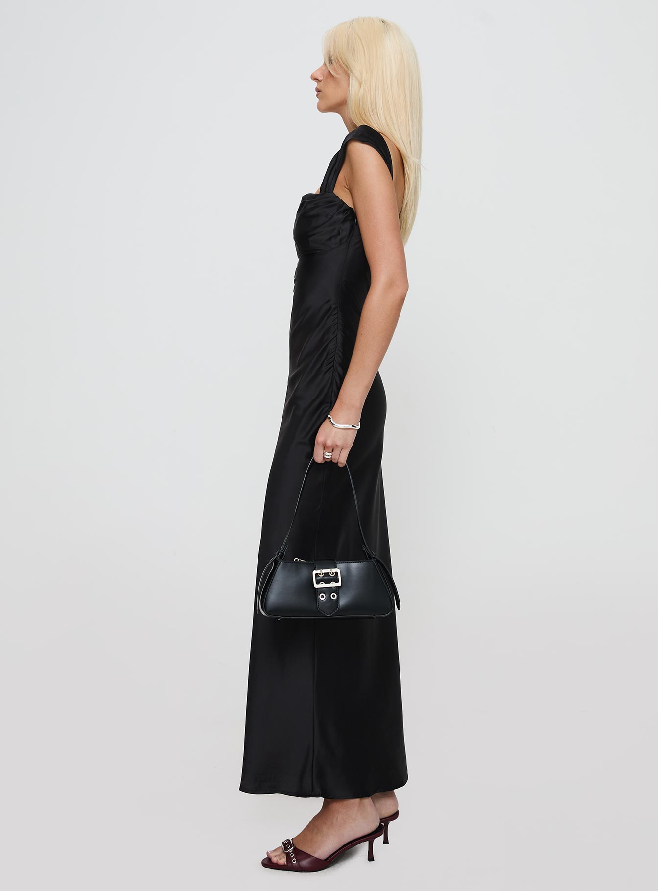 Azura Off The Shoulder Maxi Dress Black - Image 3
