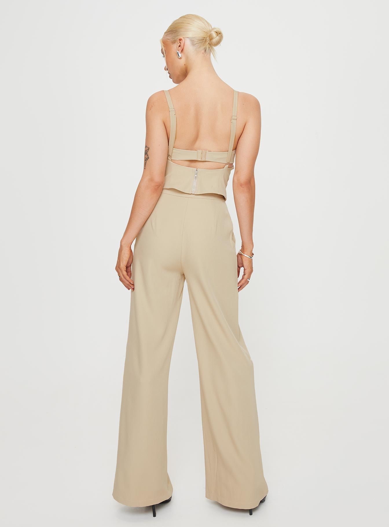 Briana Set Beige - Image 5